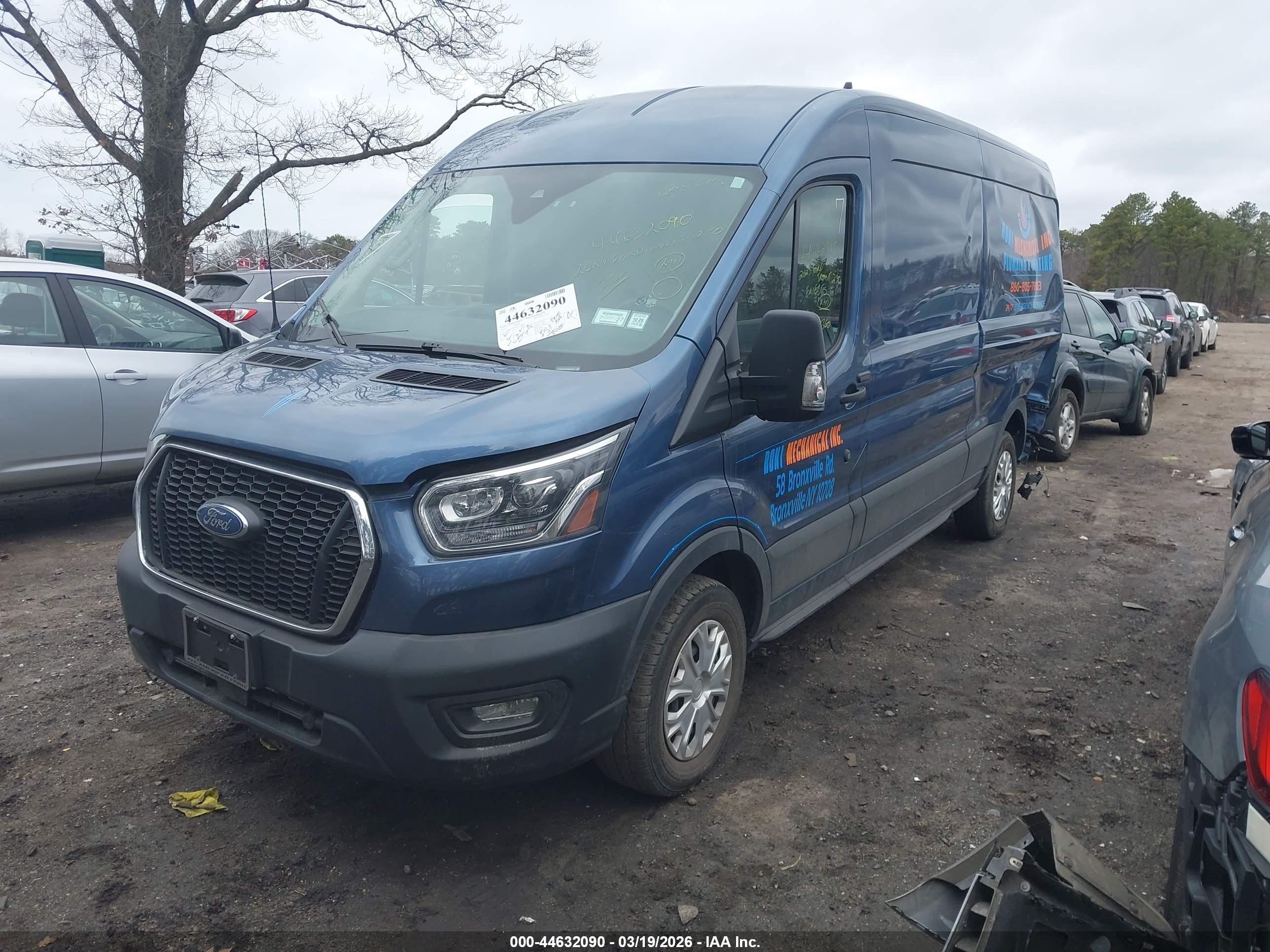 FORD TRANSIT-250 image 2