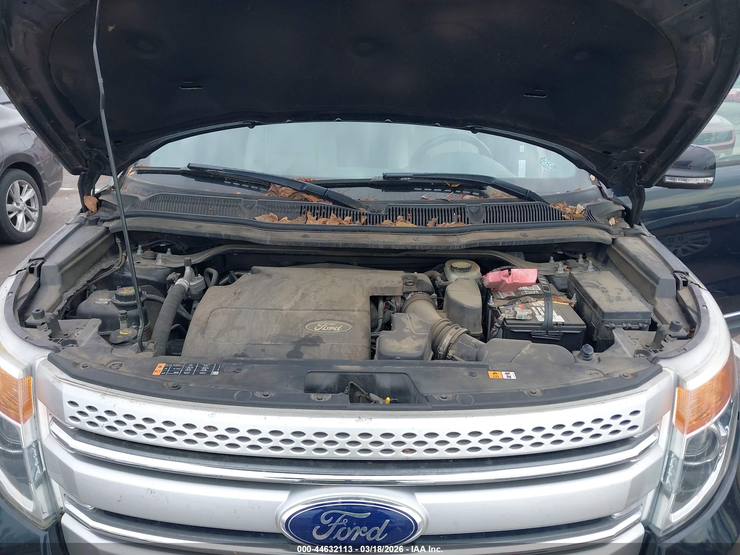 FORD EXPLORER image 10