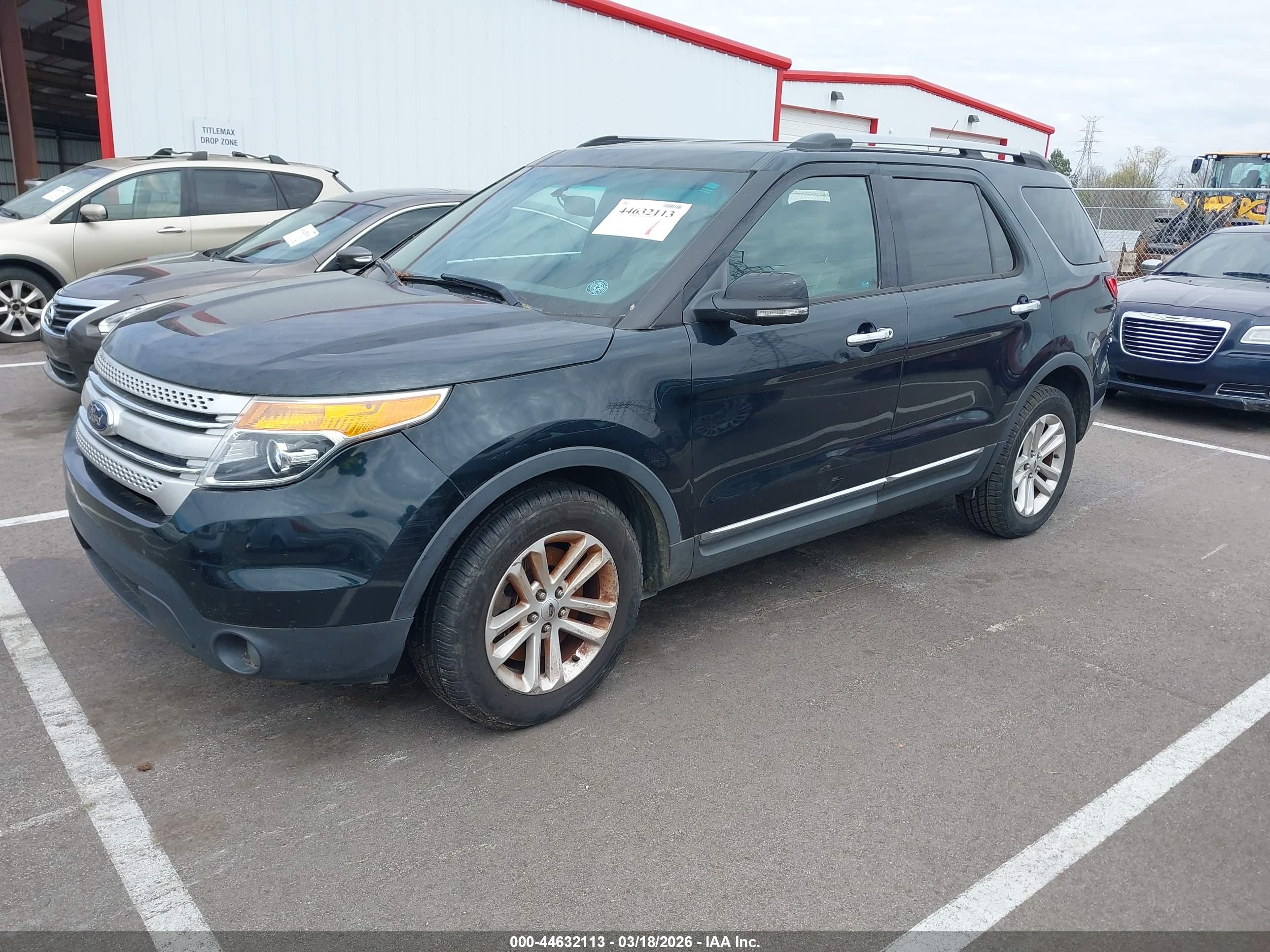 FORD EXPLORER image 2