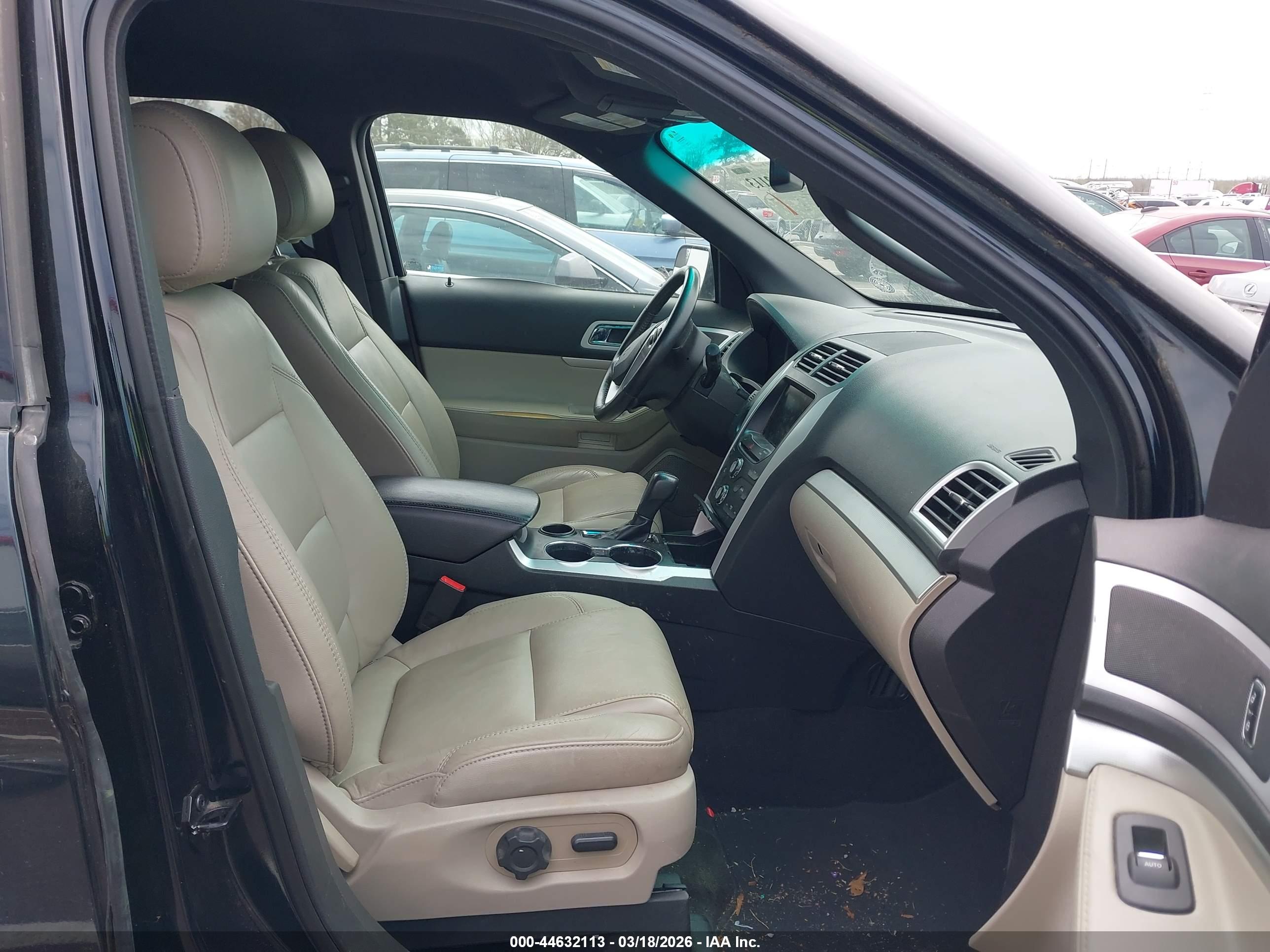 FORD EXPLORER image 5