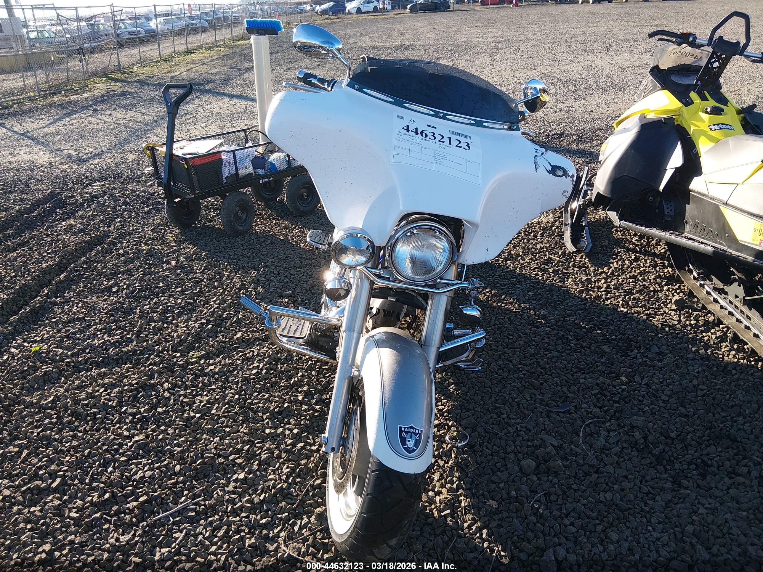 YAMAHA XVZ13 image 5