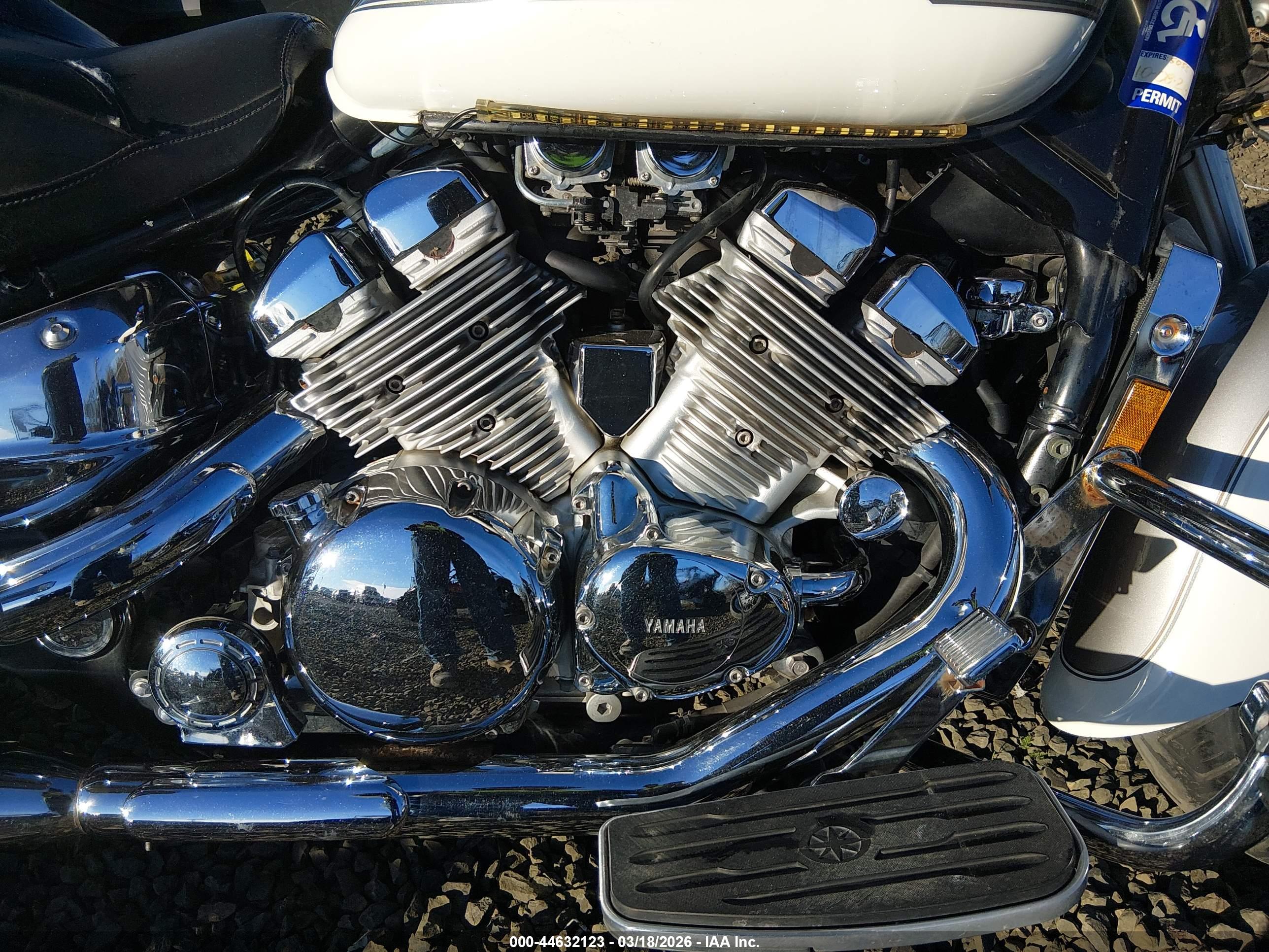 YAMAHA XVZ13 image 8