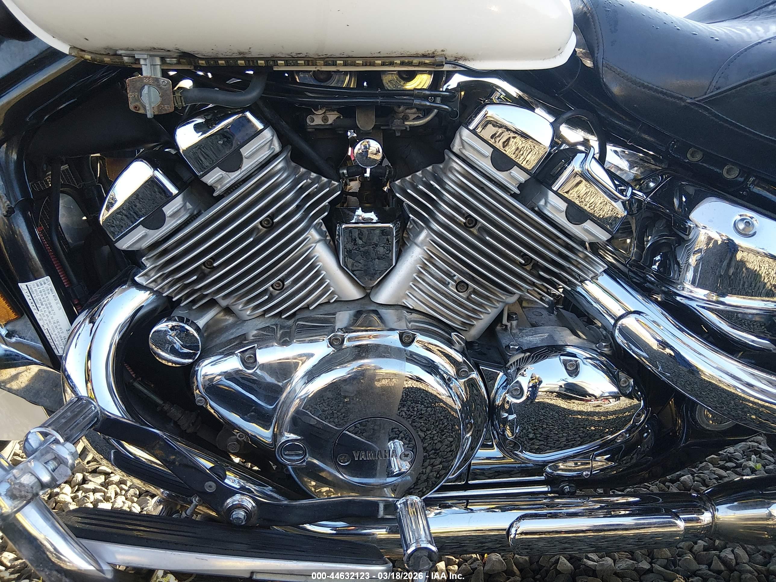 YAMAHA XVZ13 image 9