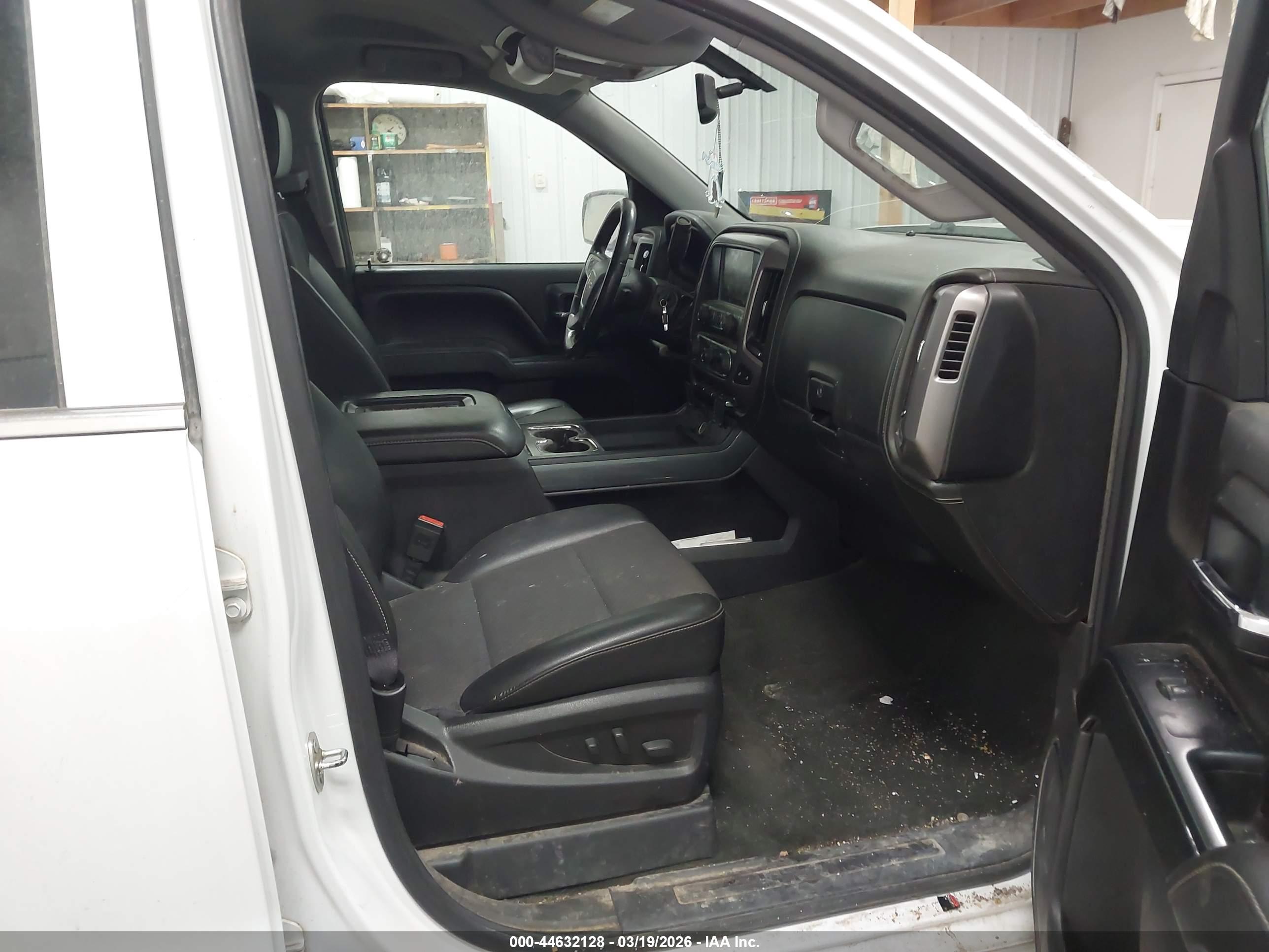 GMC SIERRA image 5