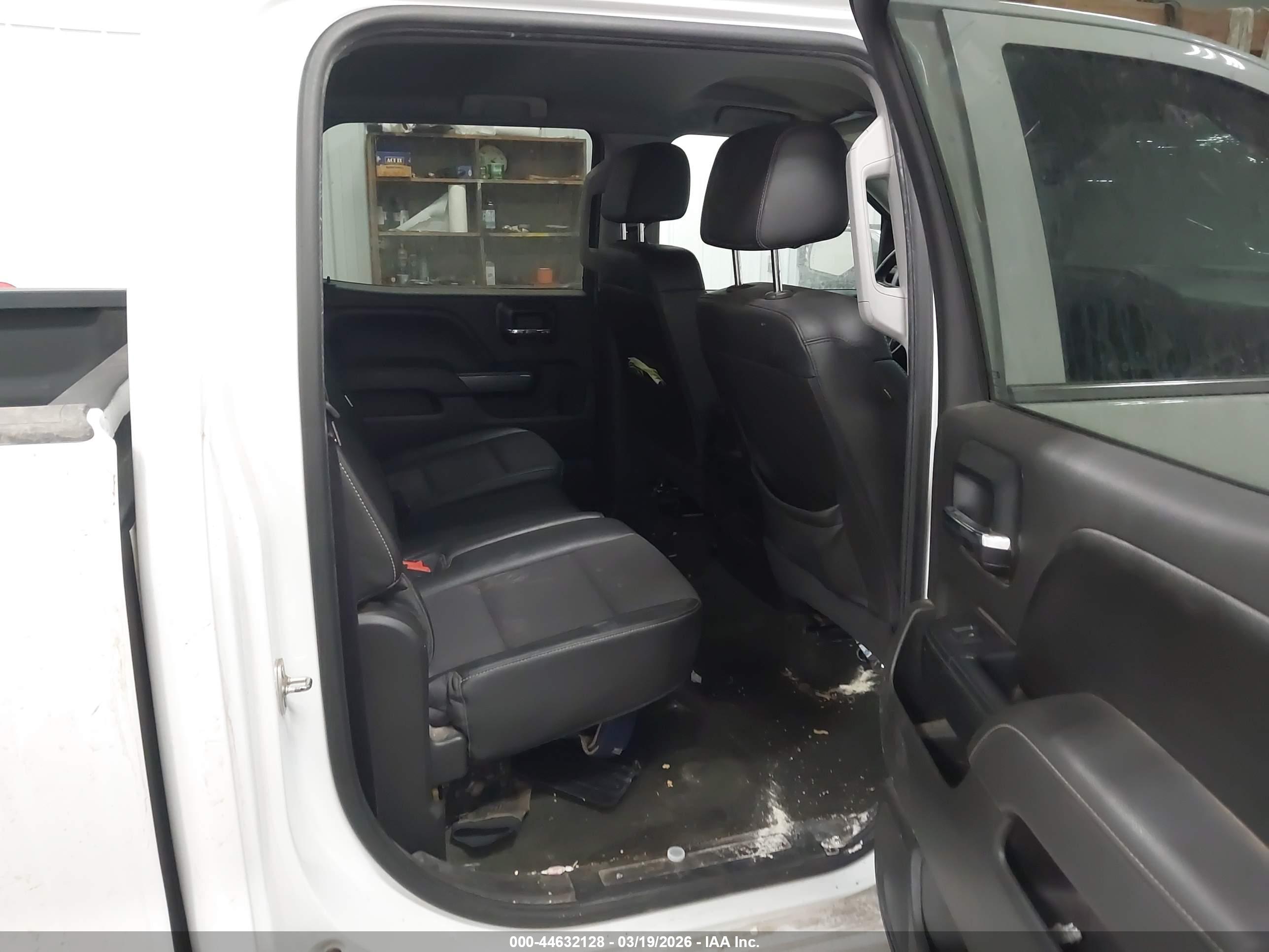 GMC SIERRA image 8