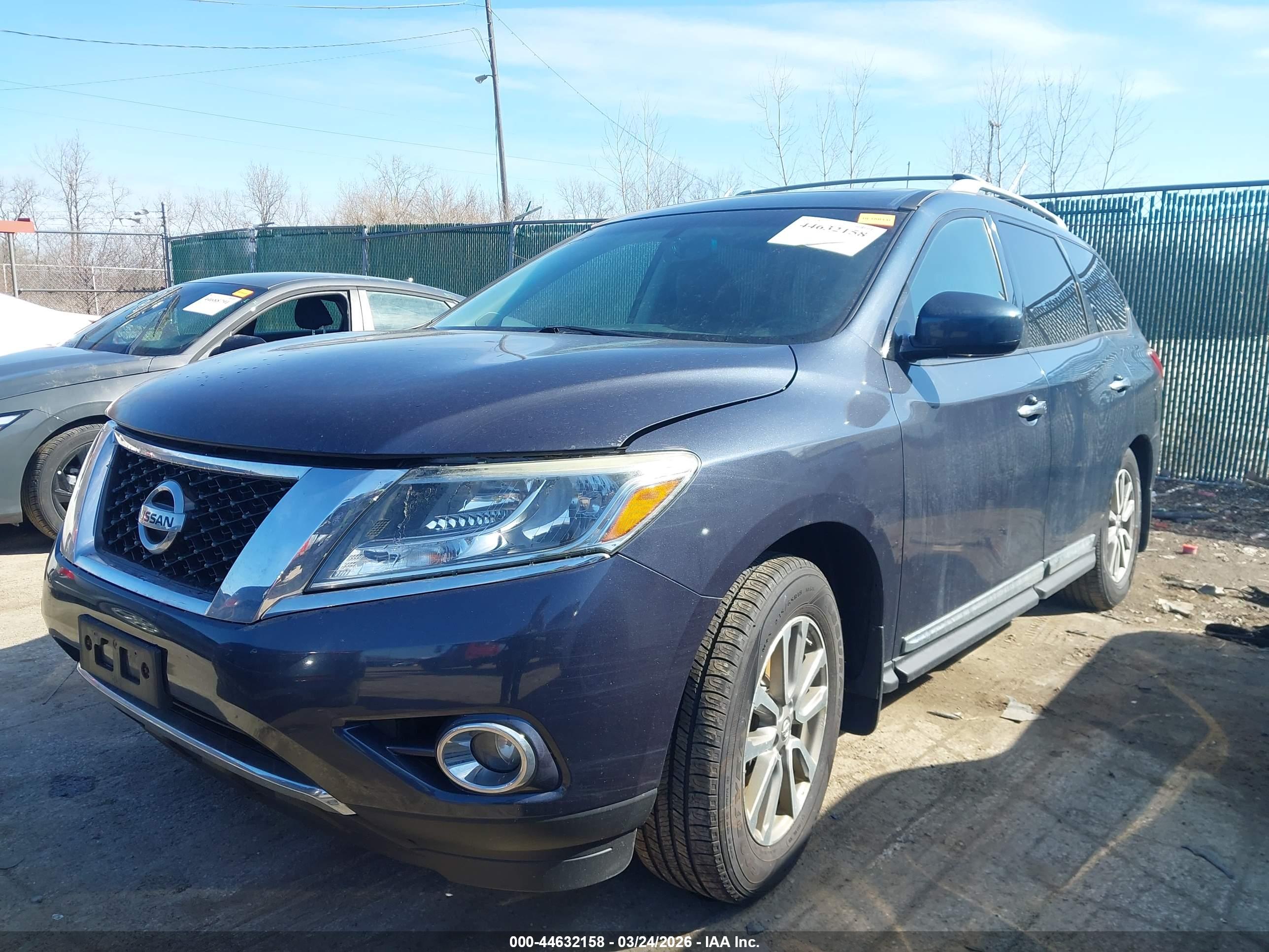 NISSAN PATHFINDER image 2