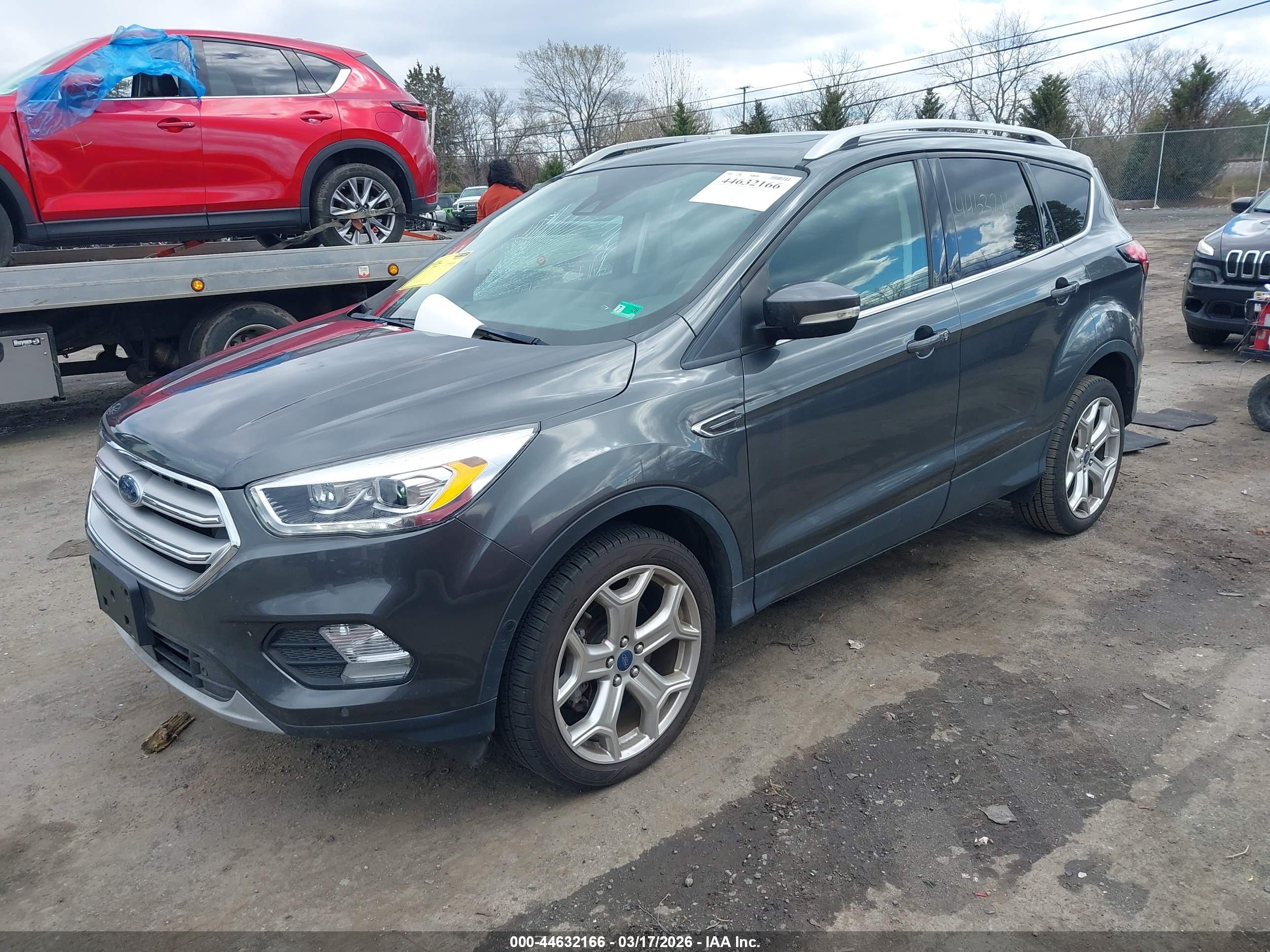 FORD ESCAPE image 2