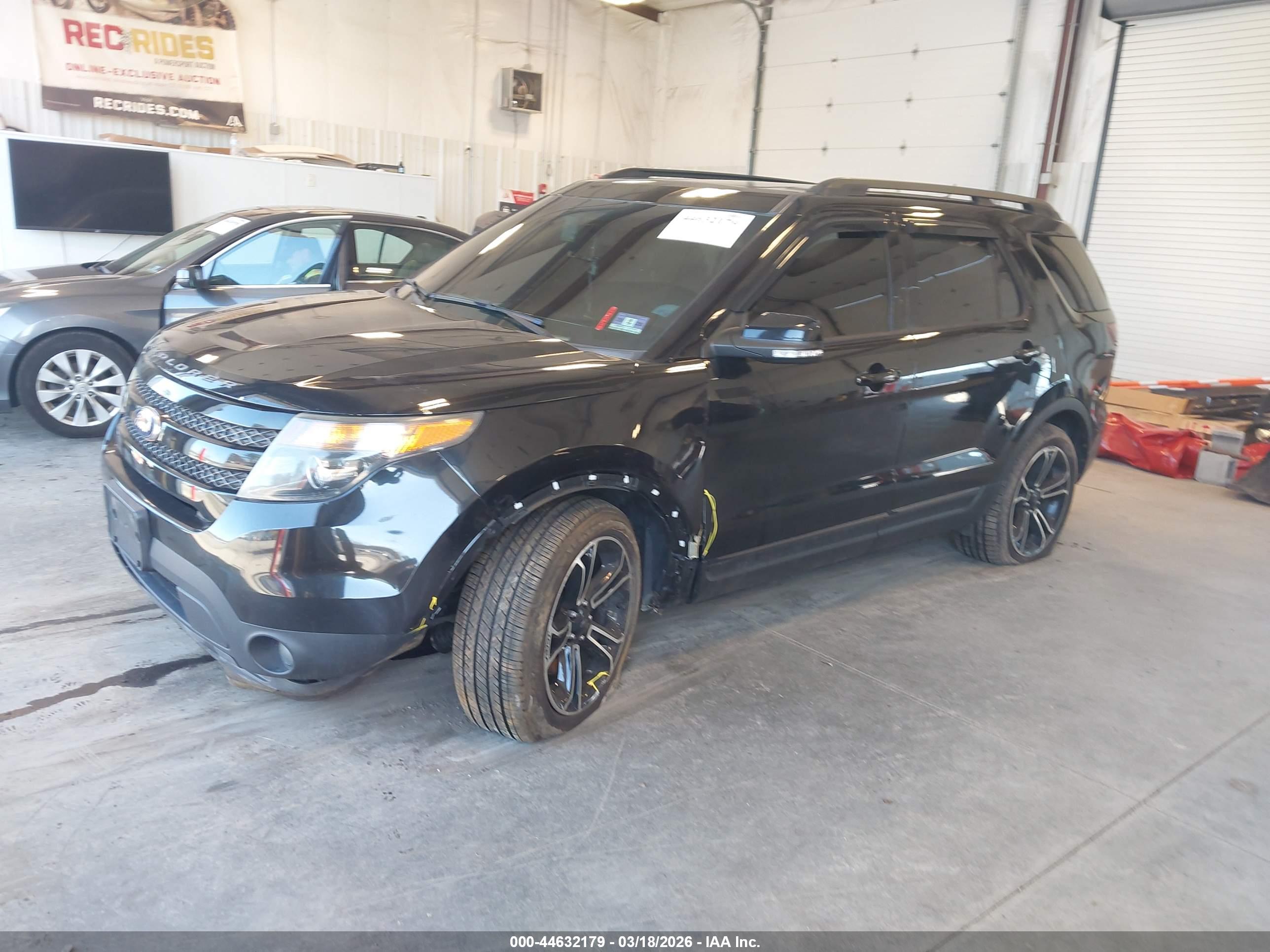 FORD EXPLORER image 2