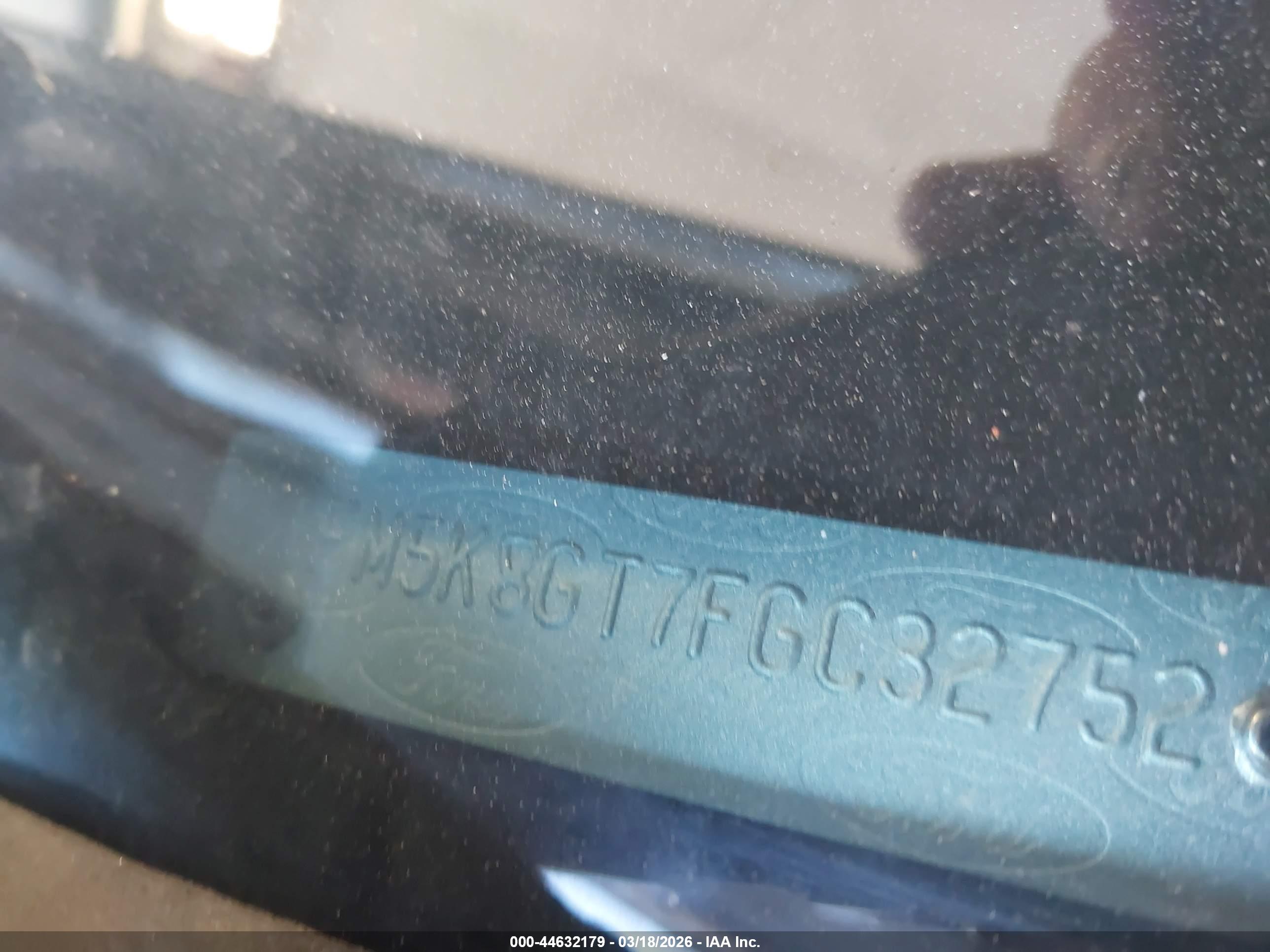 FORD EXPLORER image 9
