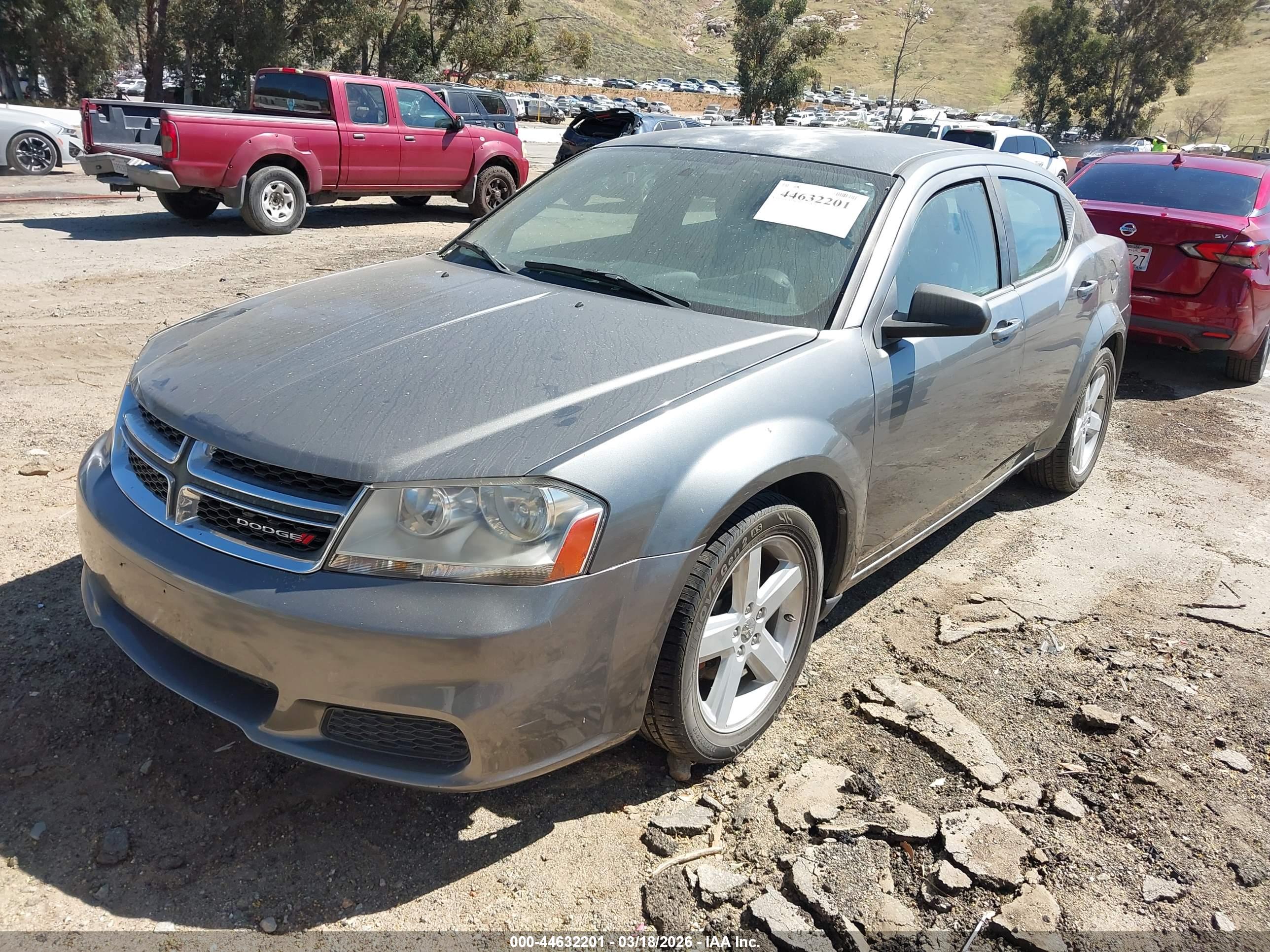 DODGE AVENGER image 2