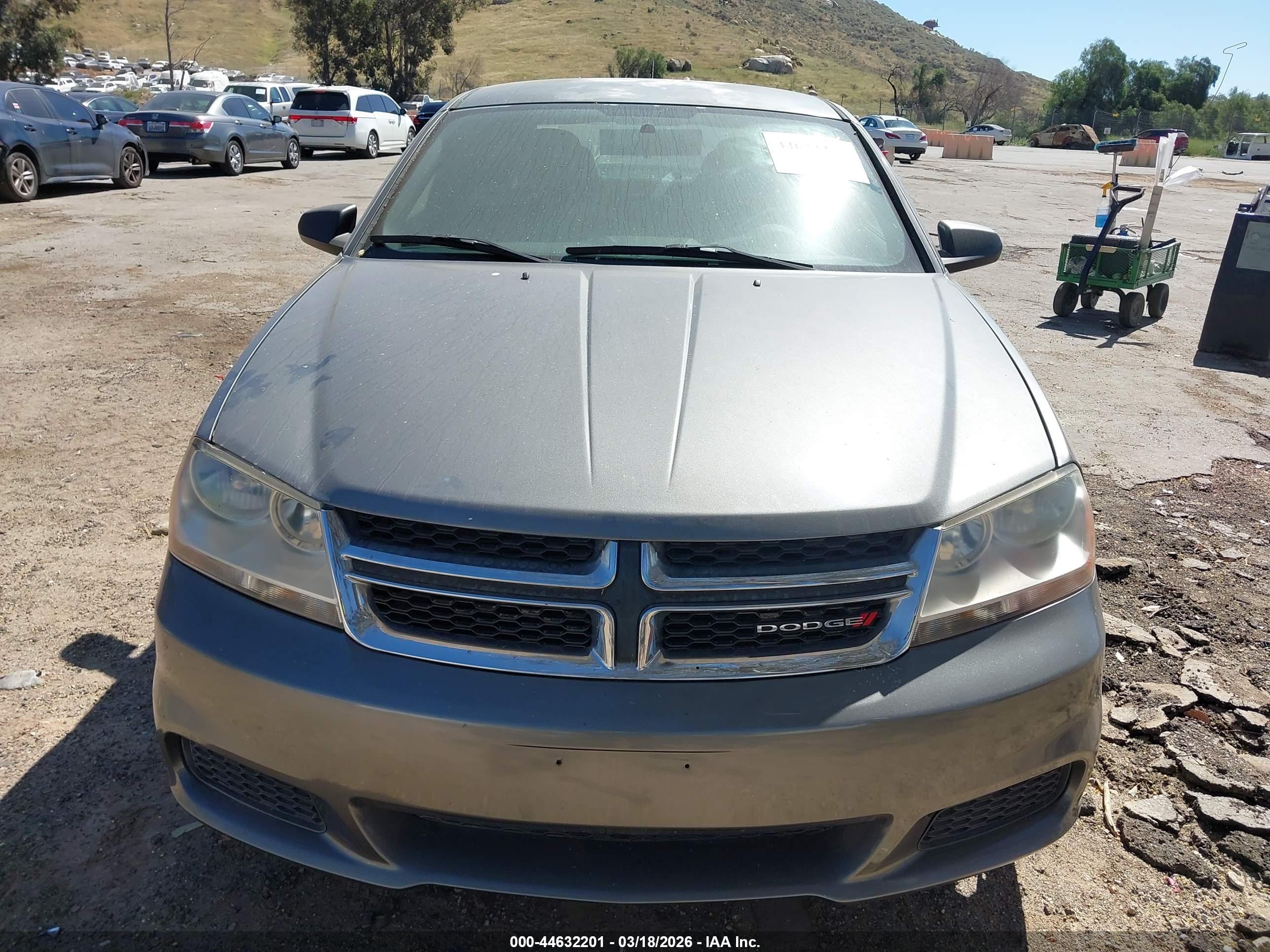 DODGE AVENGER image 6