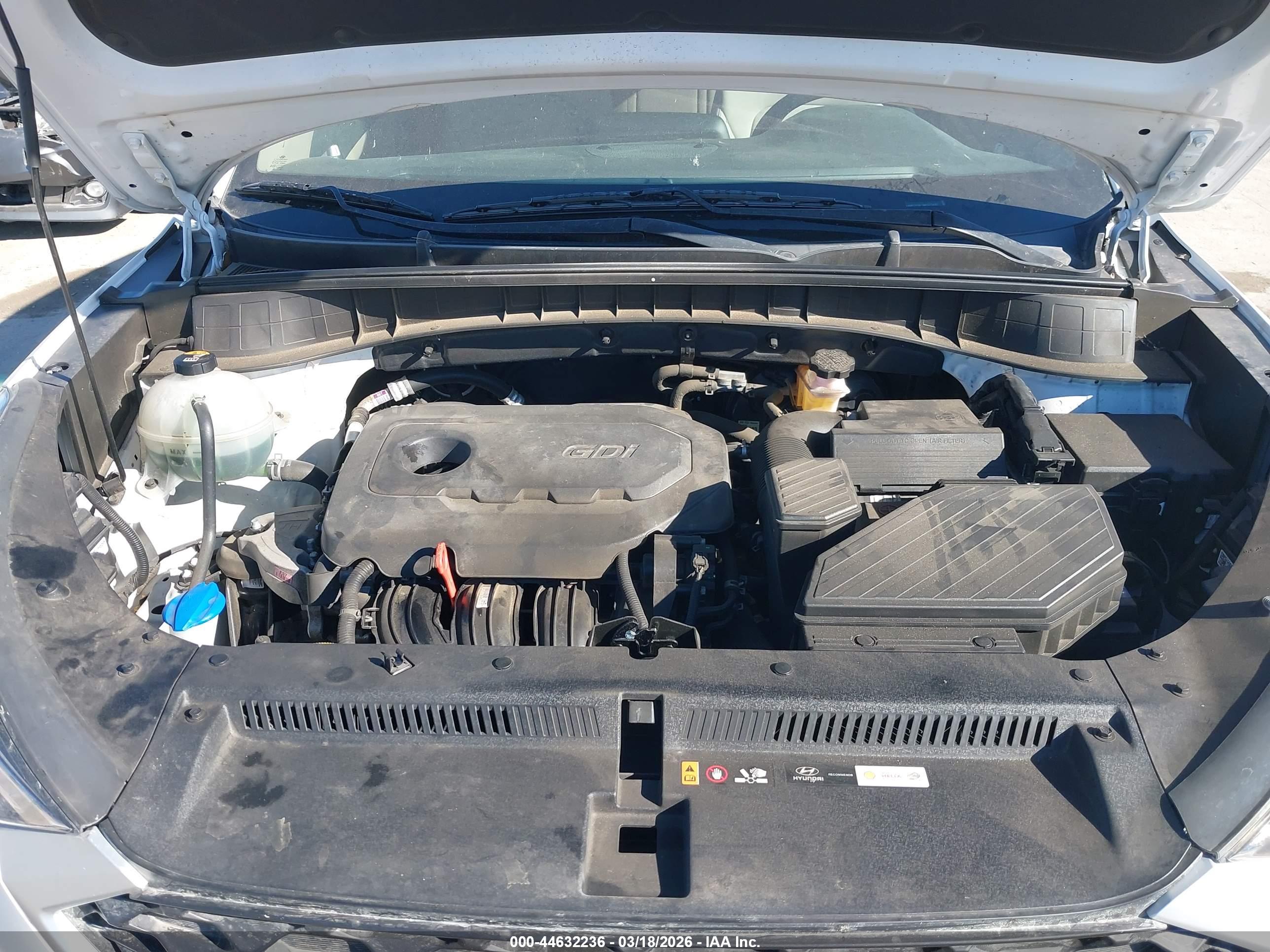 HYUNDAI TUCSON image 10
