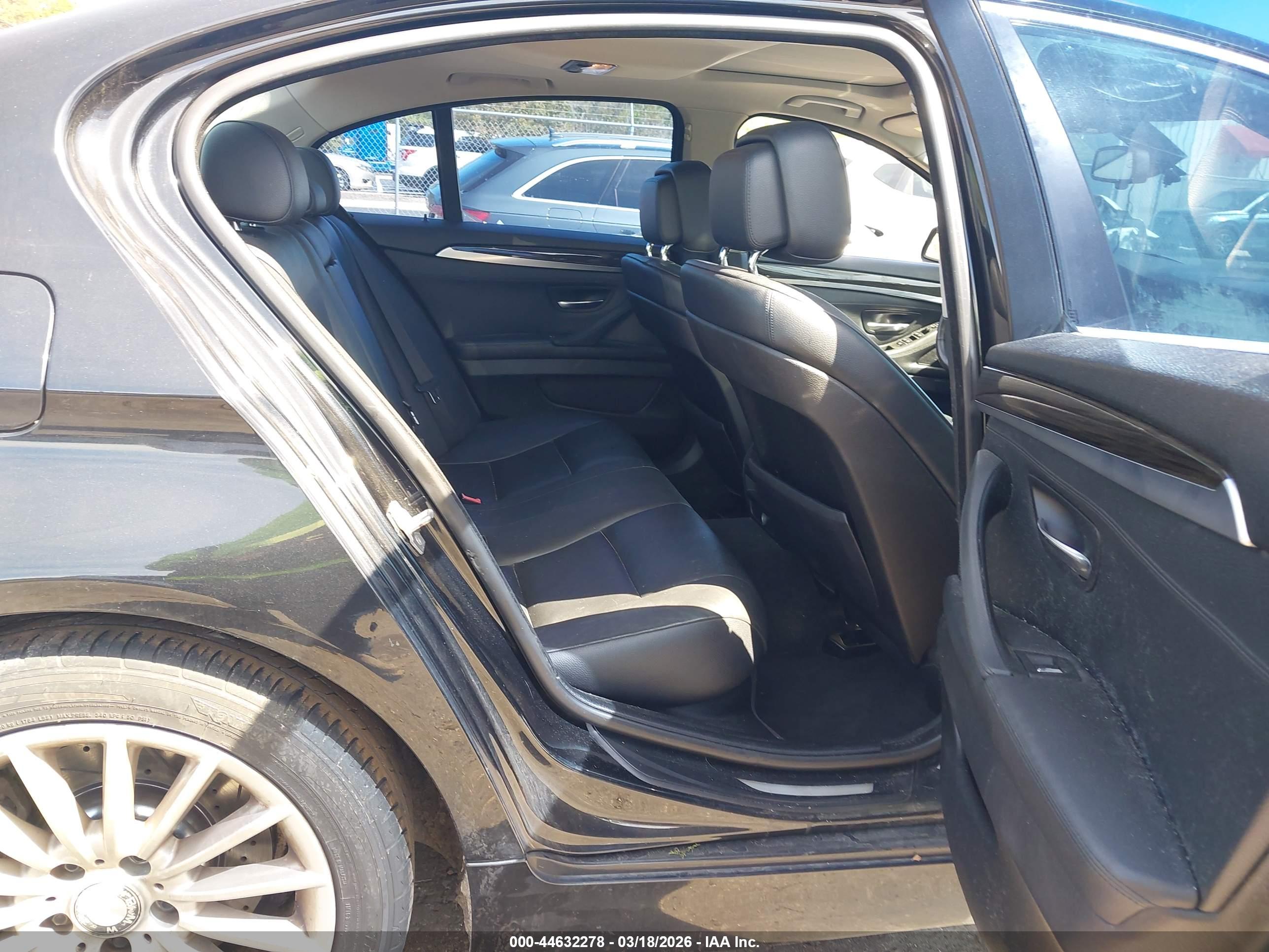 BMW 535I image 8