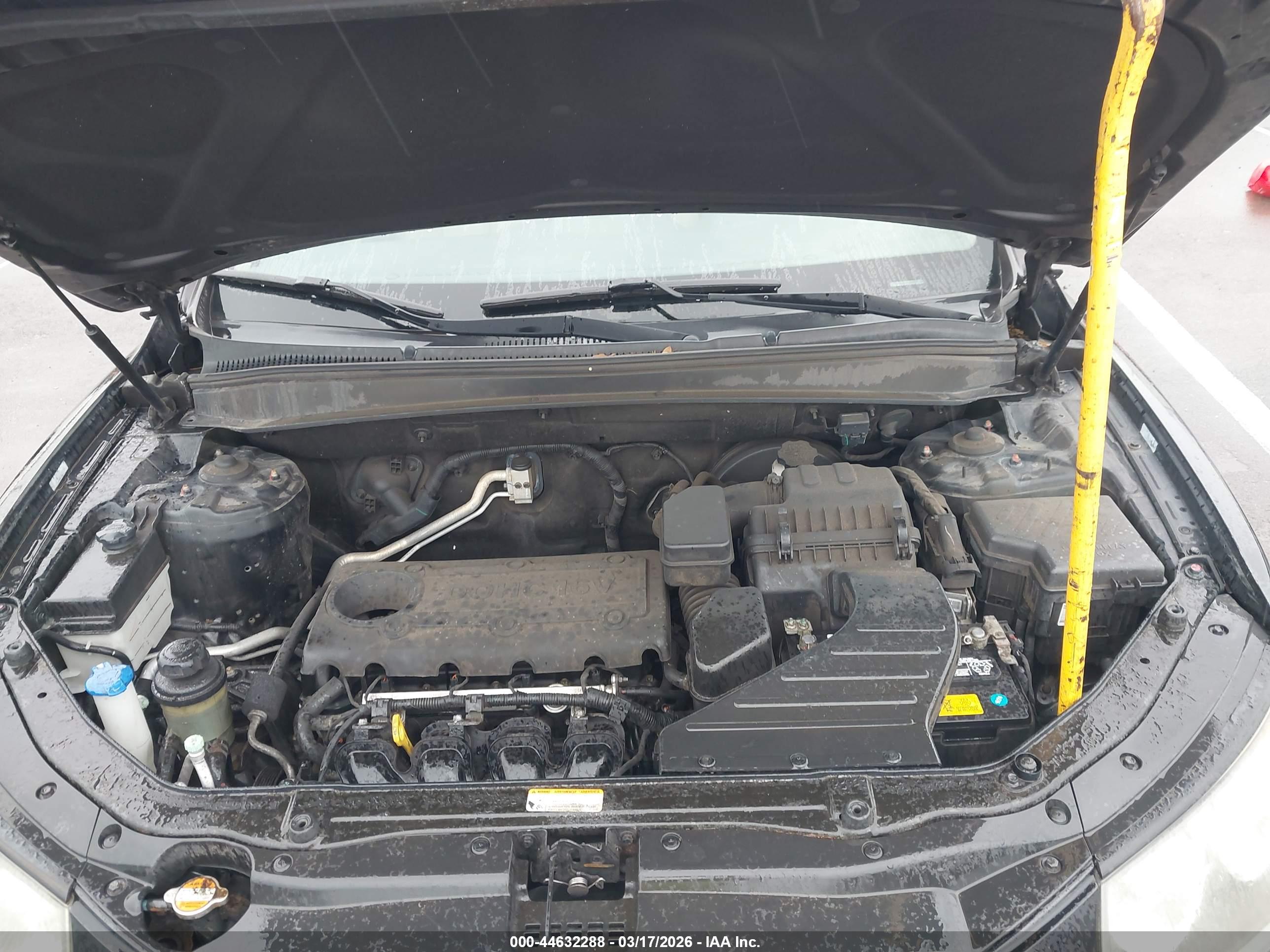 HYUNDAI SANTA image 10