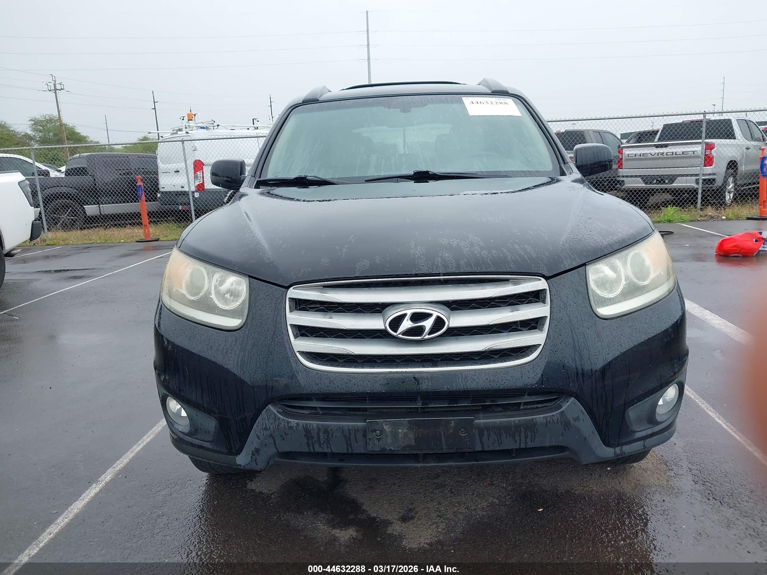 HYUNDAI SANTA image 6