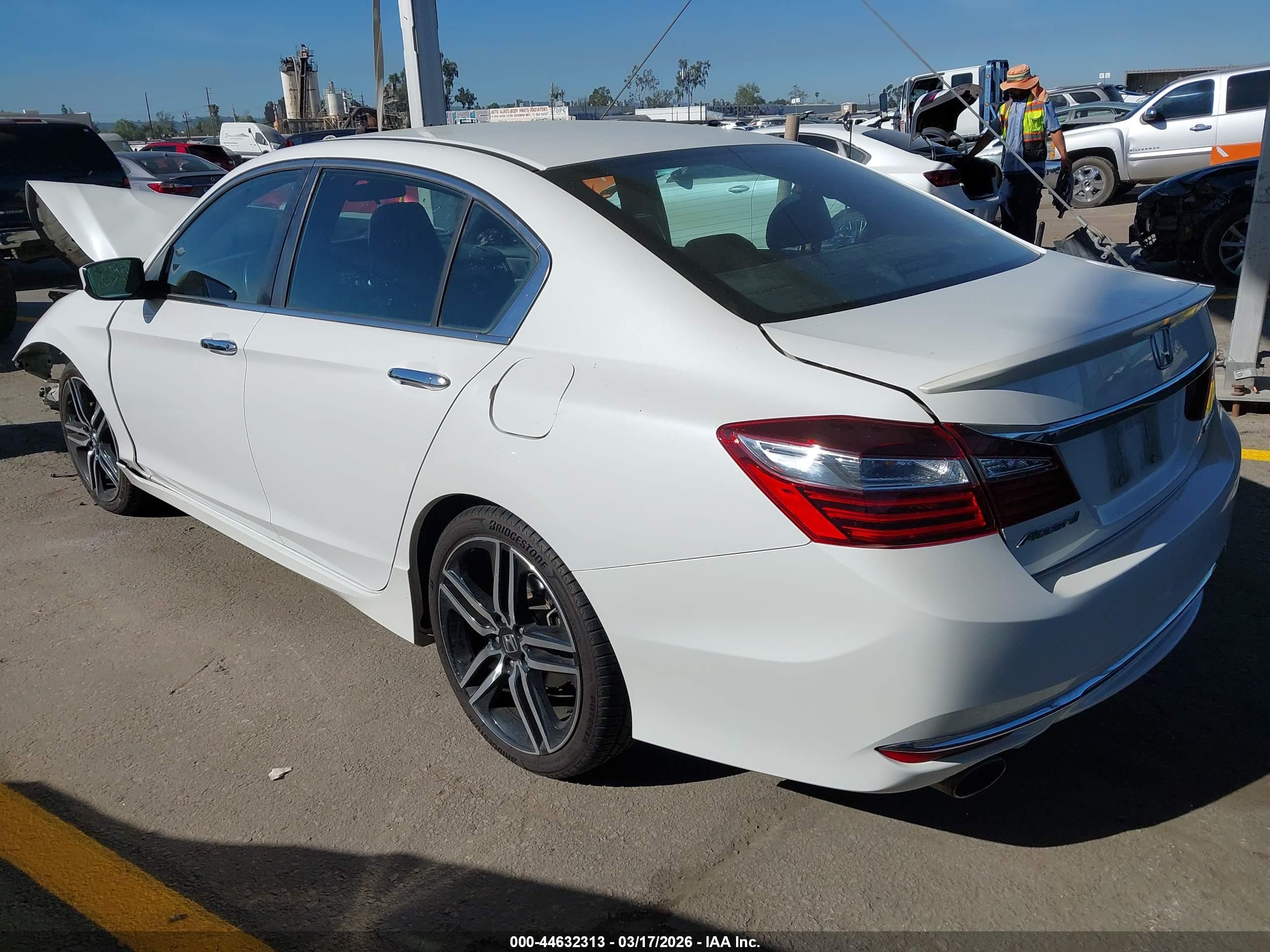 HONDA ACCORD image 3