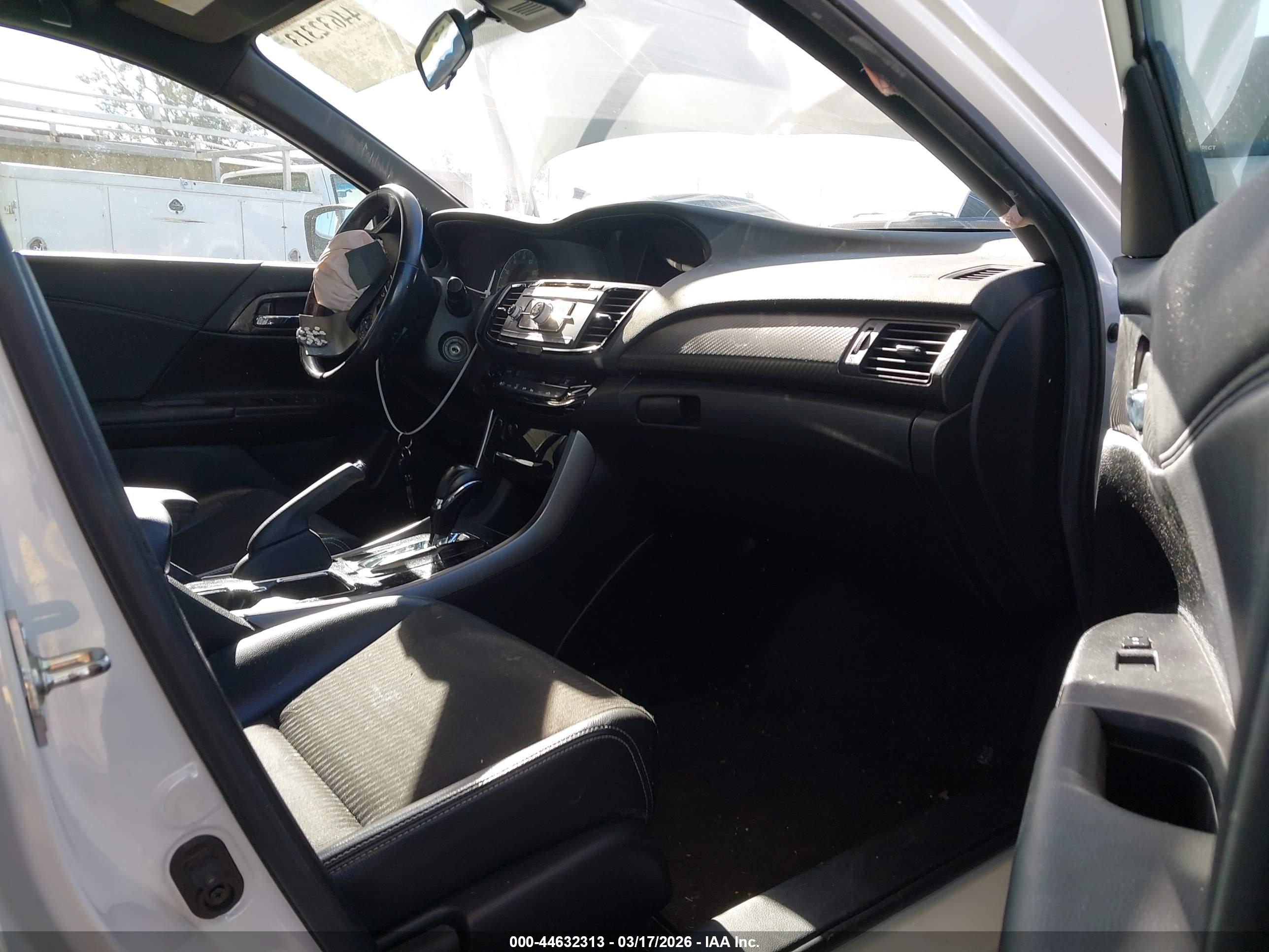 HONDA ACCORD image 5