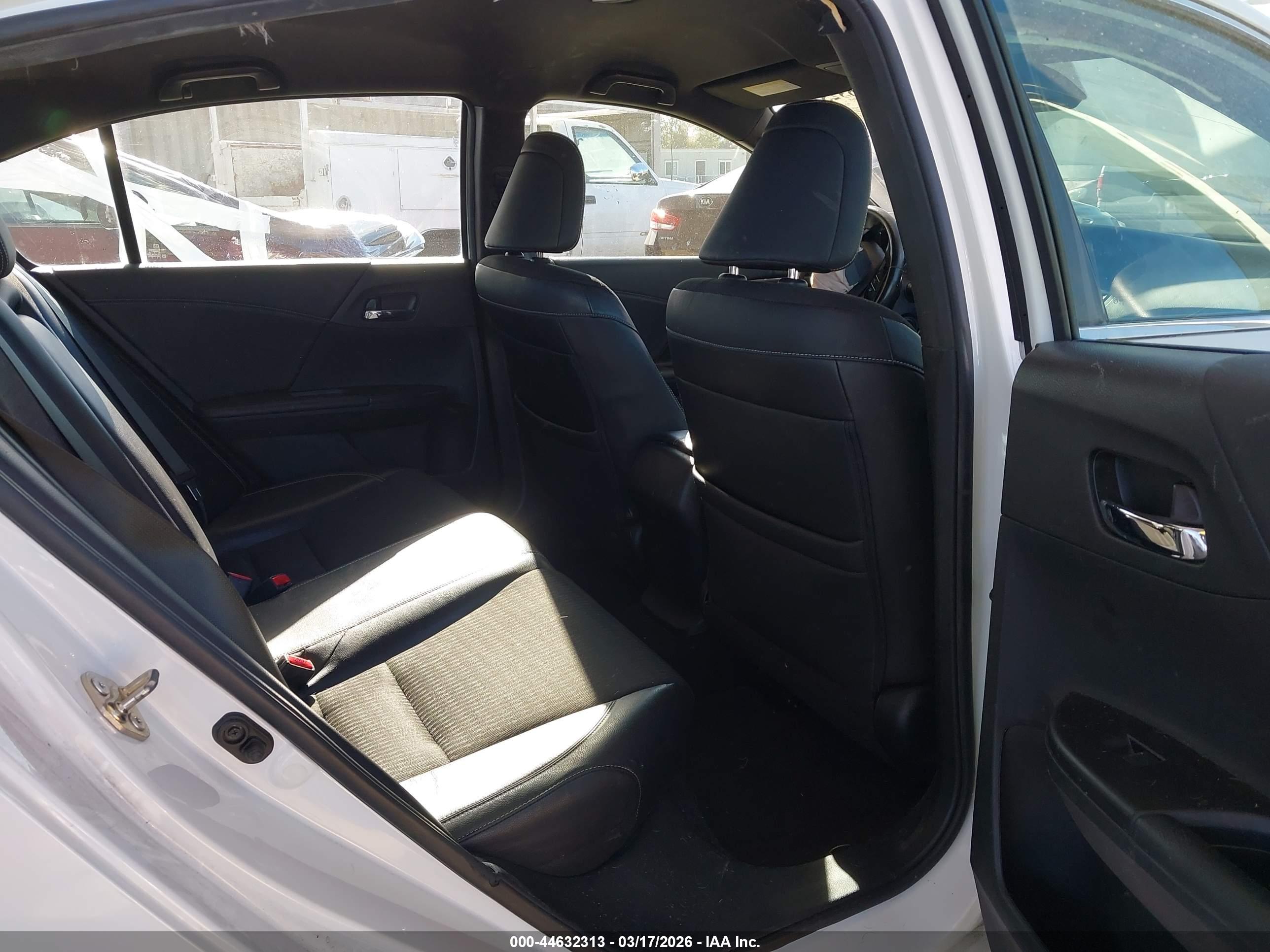 HONDA ACCORD image 8