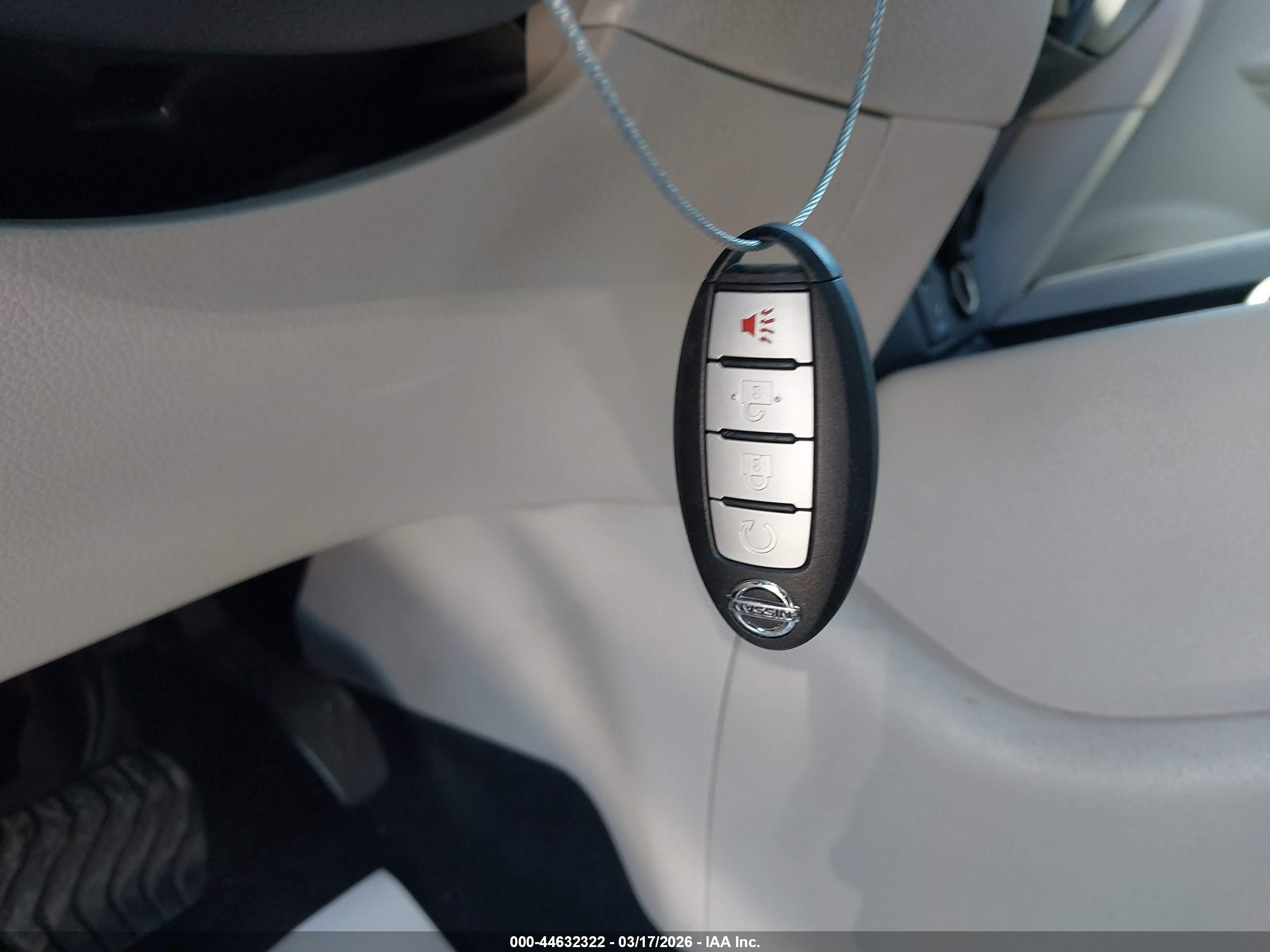 NISSAN ROGUE image 11