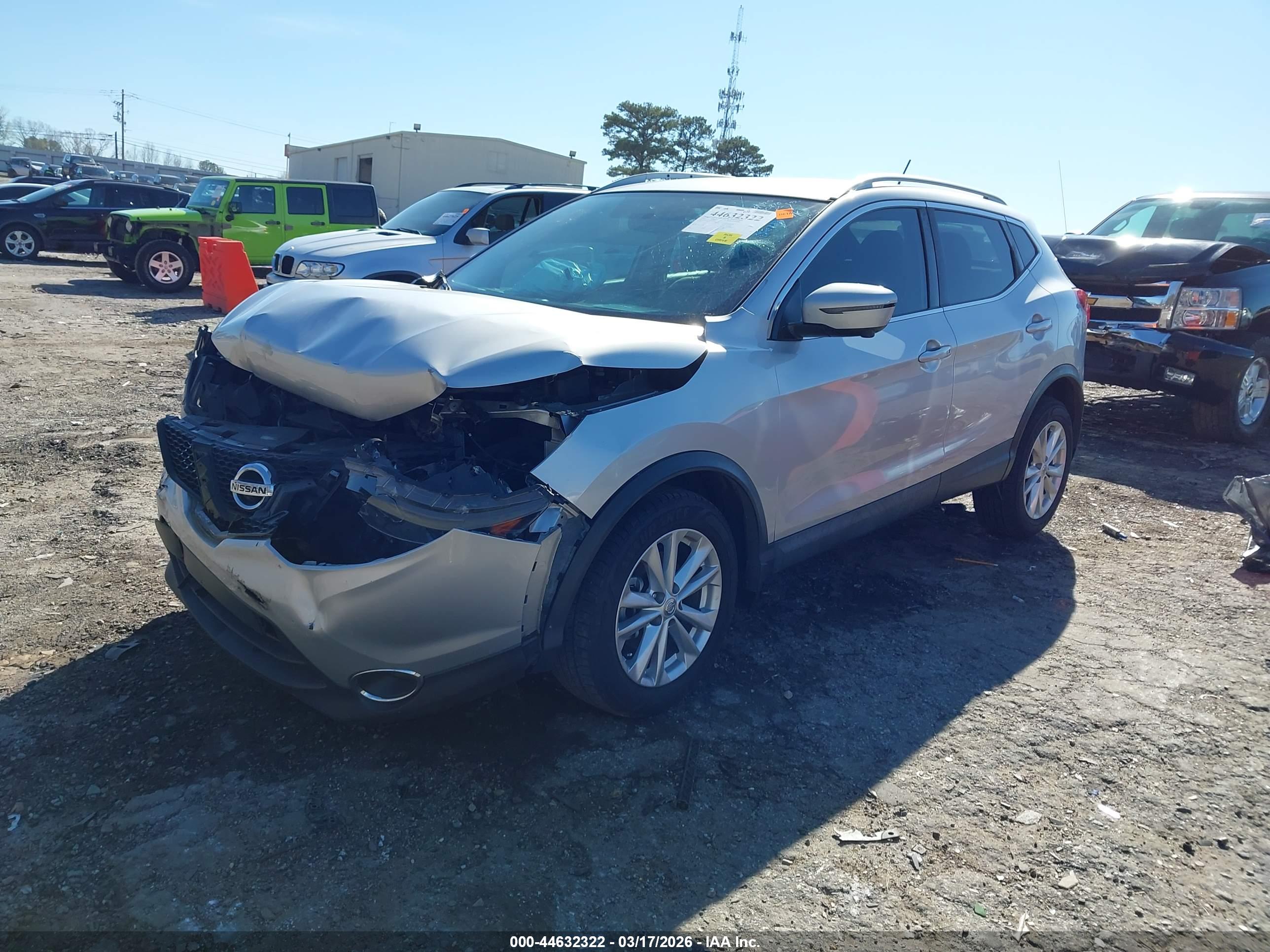 NISSAN ROGUE image 2