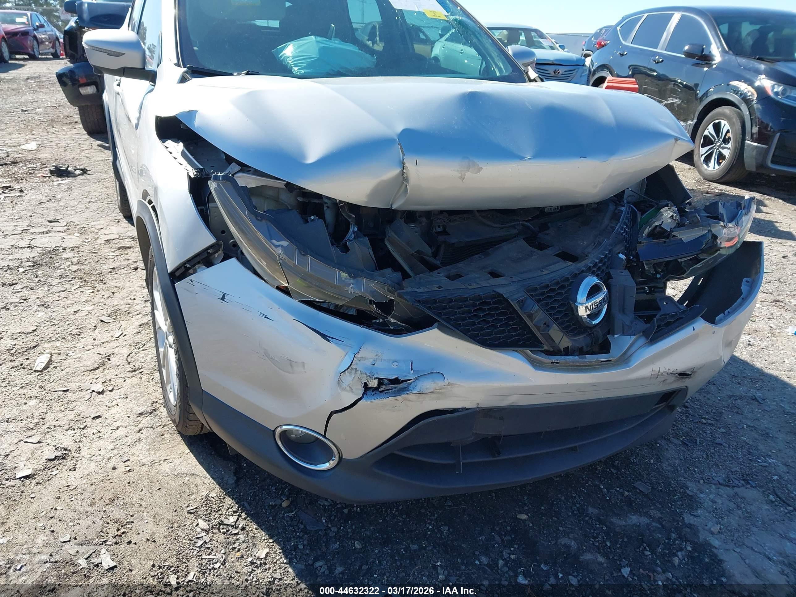 NISSAN ROGUE image 6
