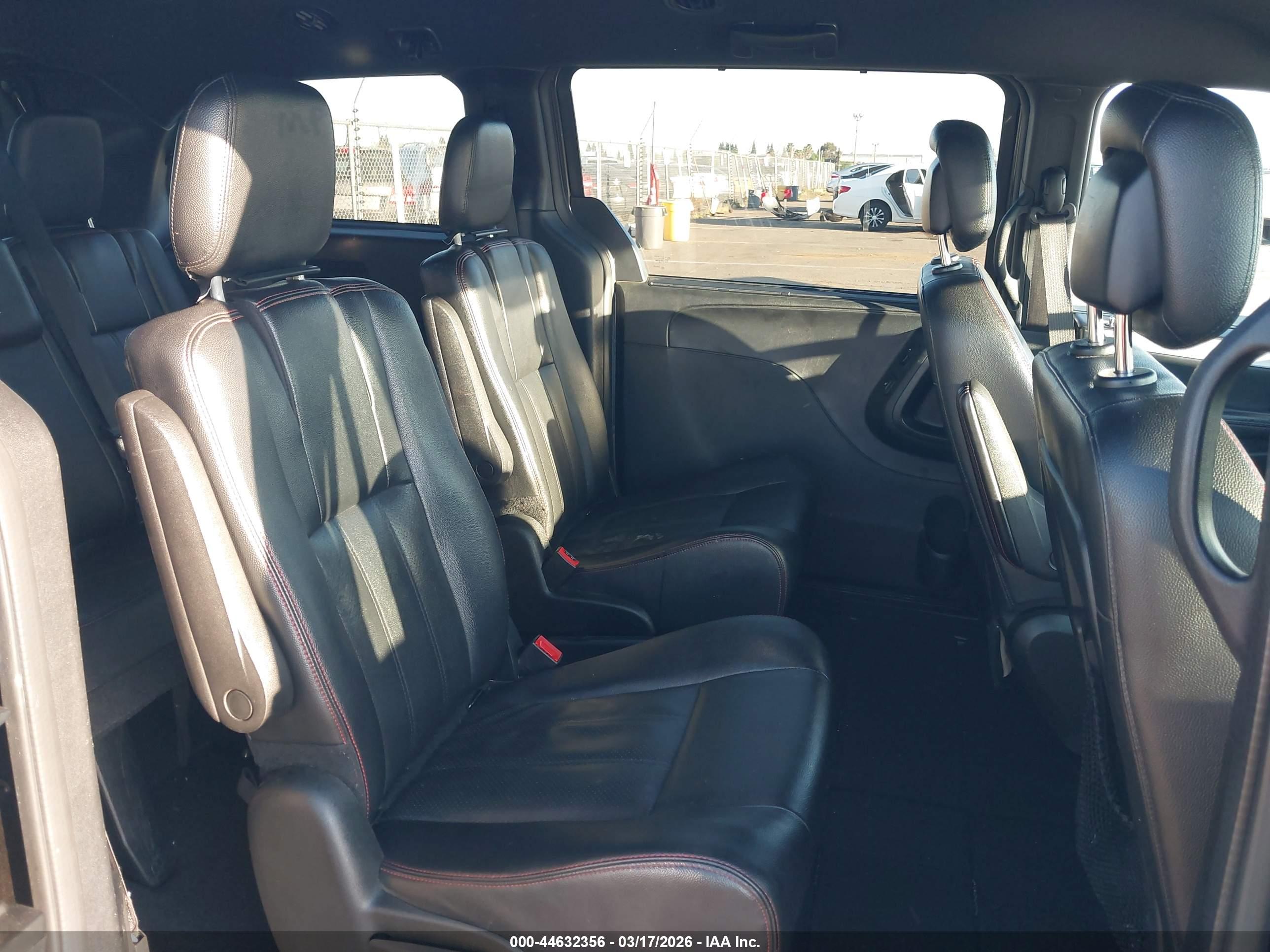 DODGE GRAND image 8