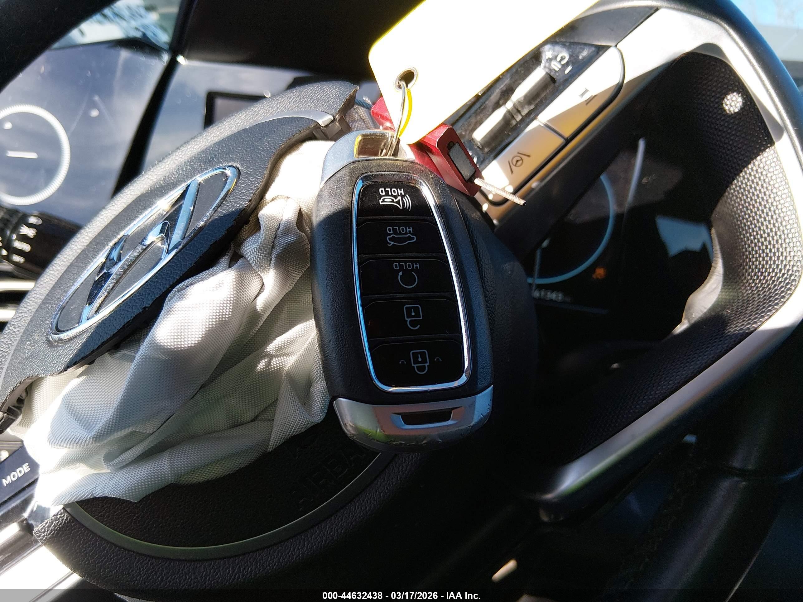 HYUNDAI ELANTRA image 11
