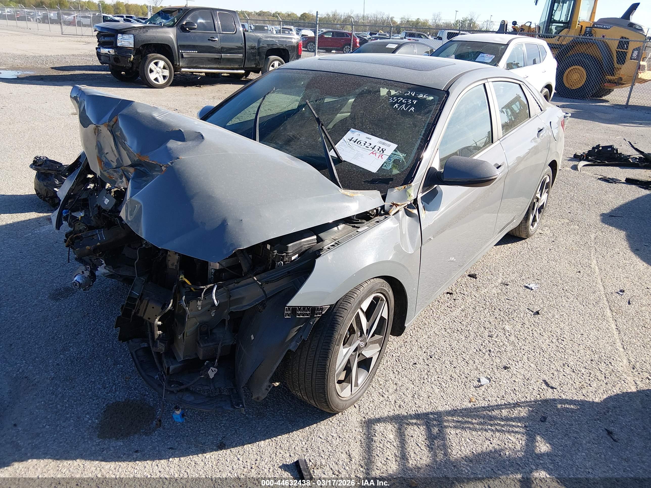 HYUNDAI ELANTRA image 2