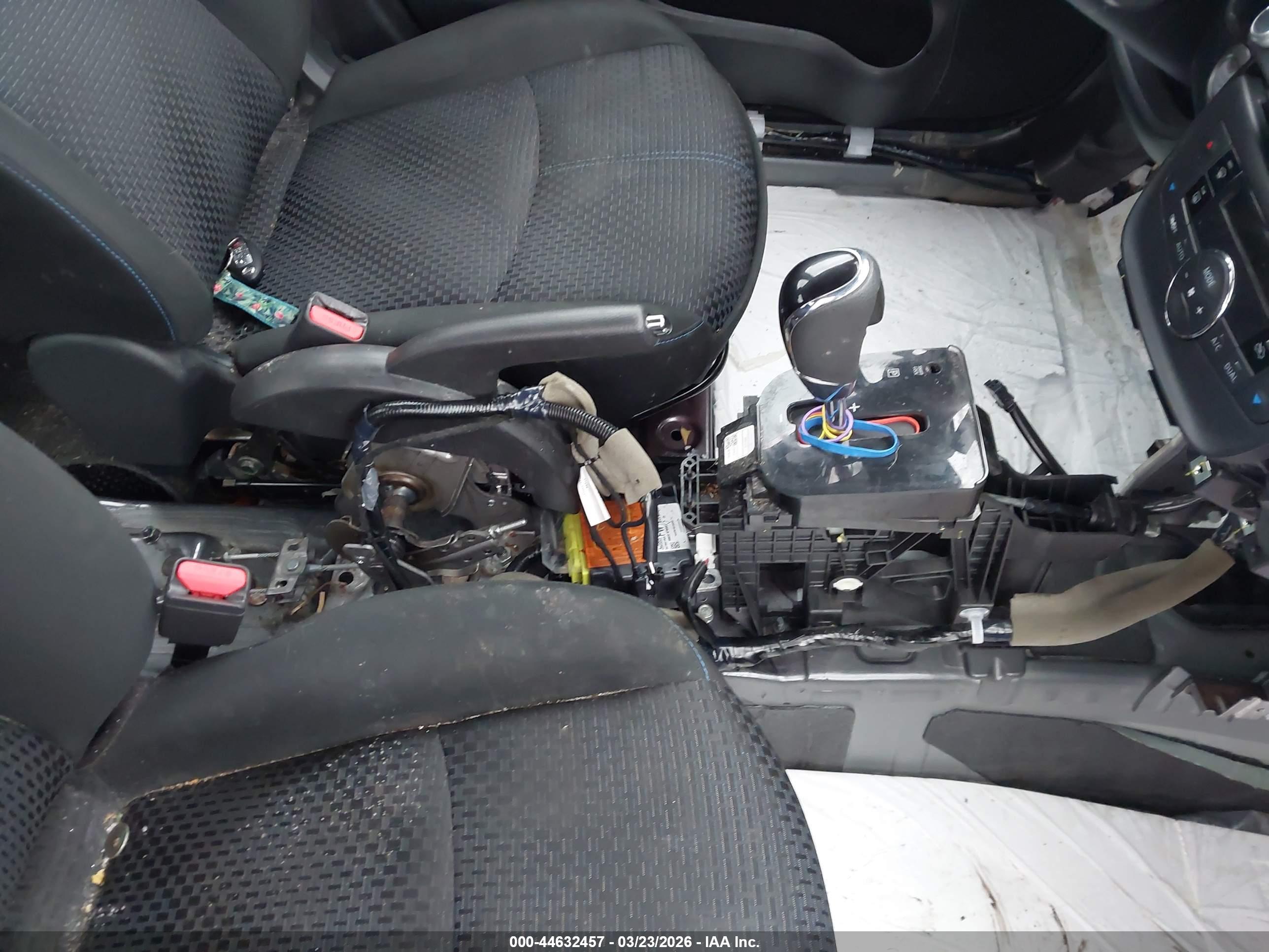 NISSAN SENTRA image 6