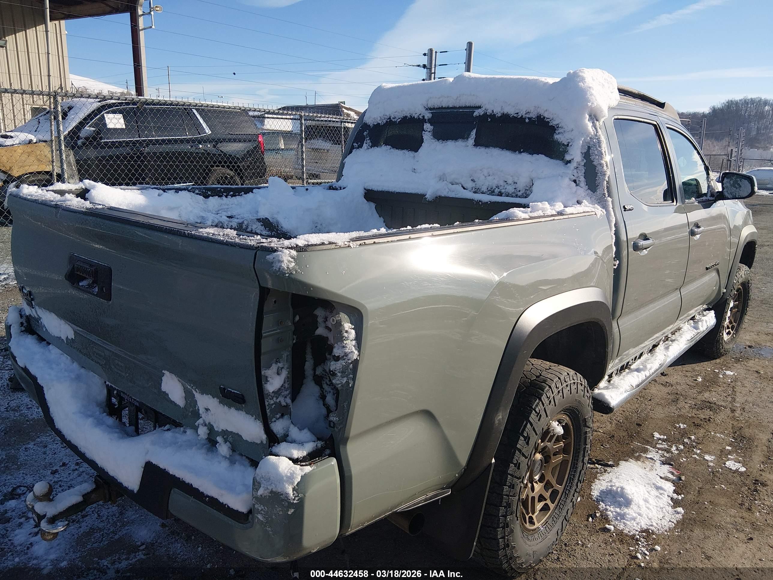 TOYOTA TACOMA image 4