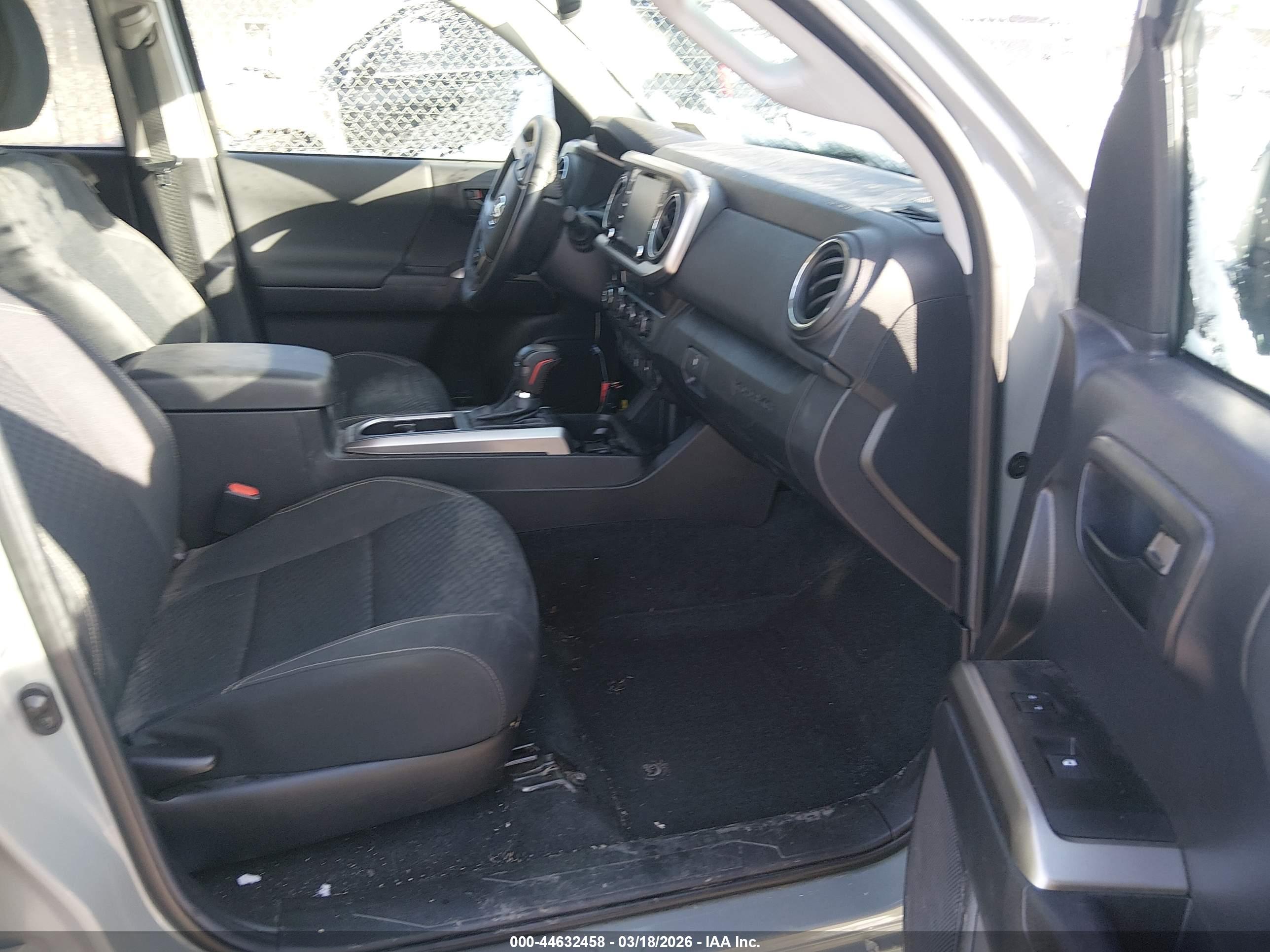TOYOTA TACOMA image 5