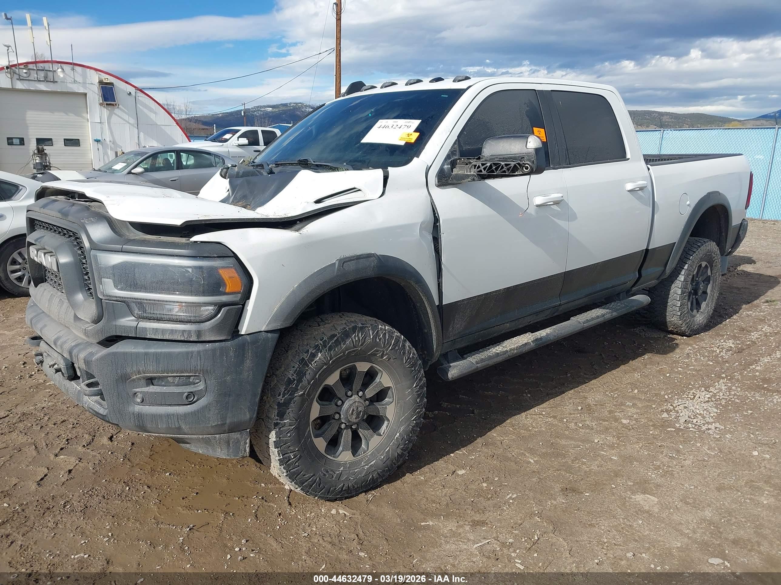 RAM 2500 image 2