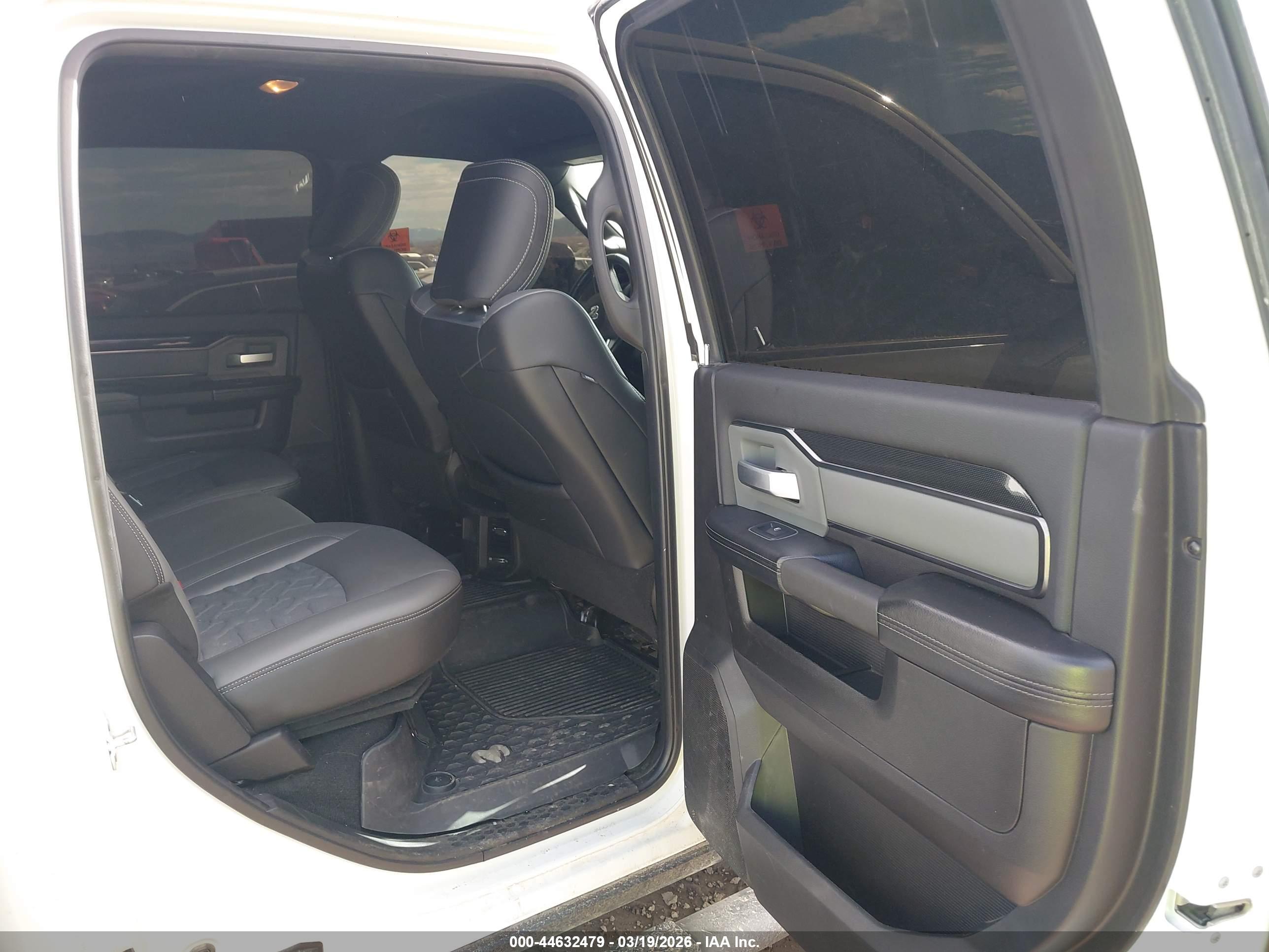 RAM 2500 image 8