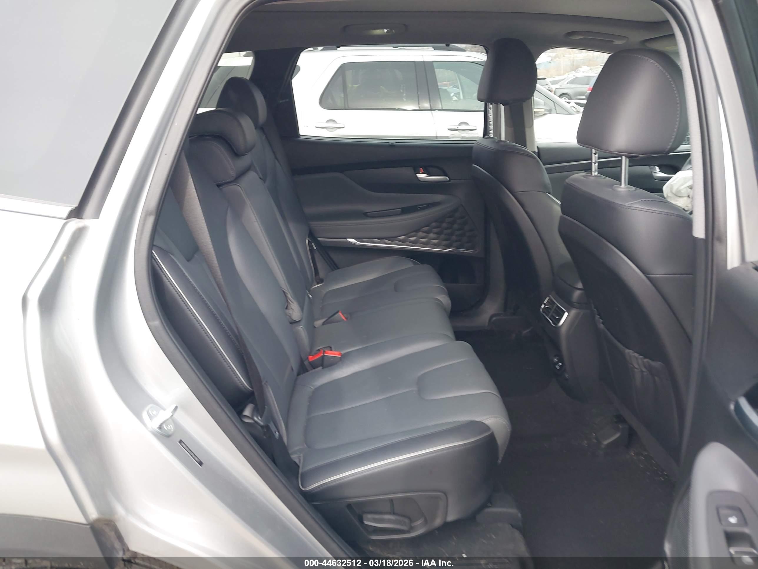 HYUNDAI SANTA image 8