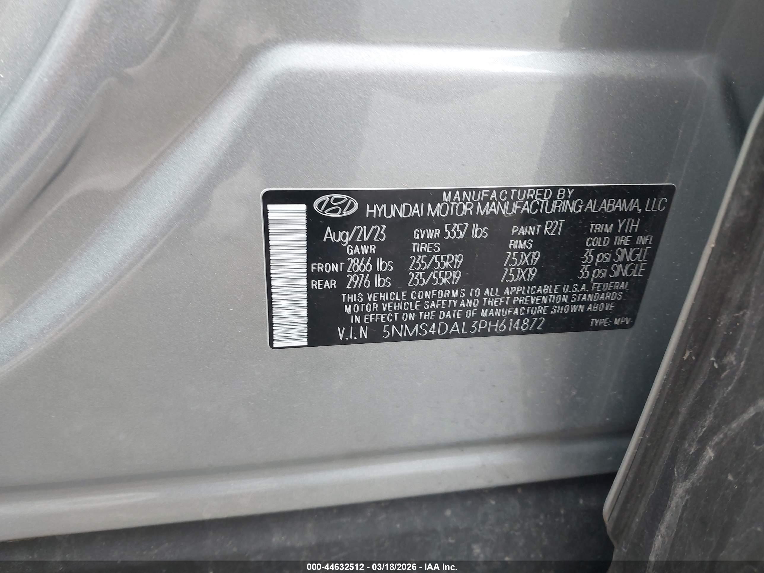 HYUNDAI SANTA image 9
