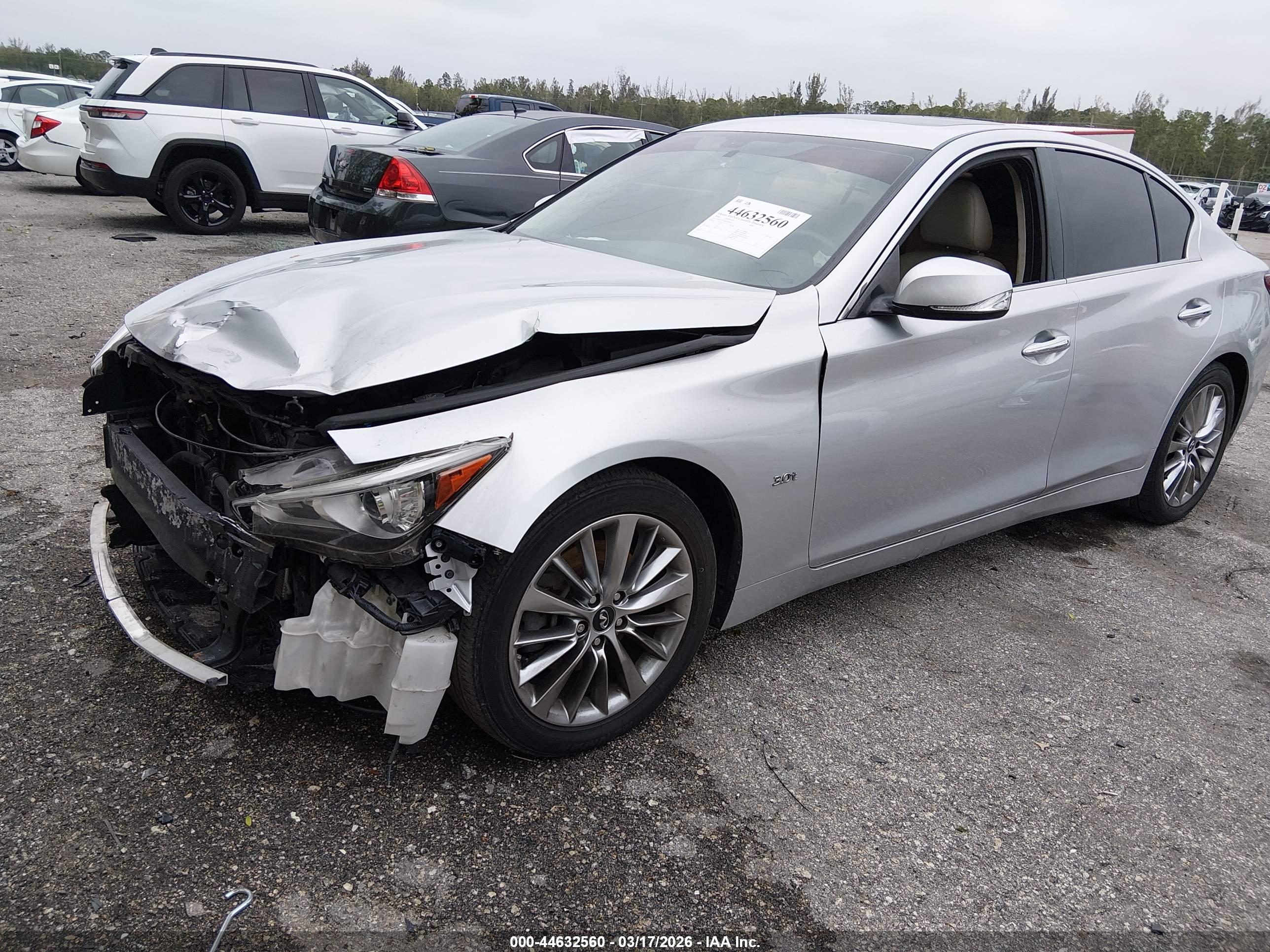 INFINITI Q50 image 2