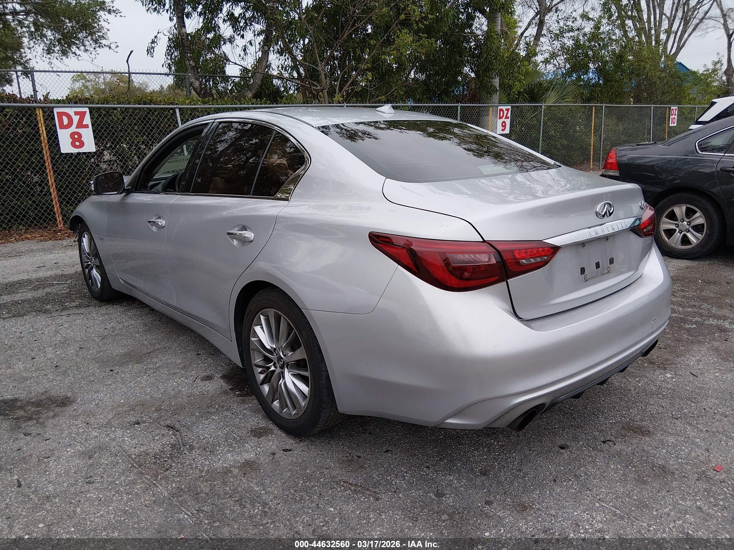 INFINITI Q50 image 3
