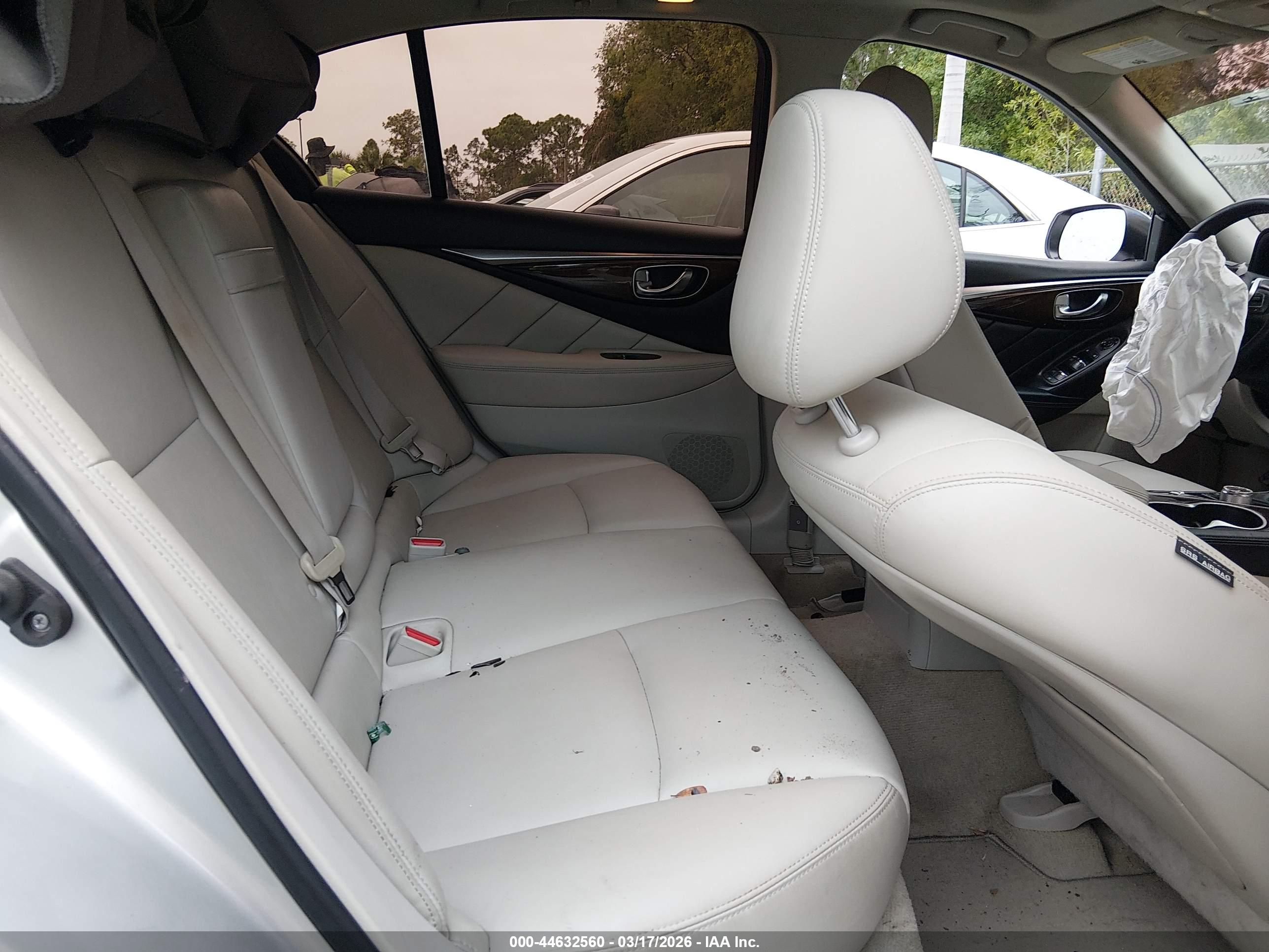 INFINITI Q50 image 8