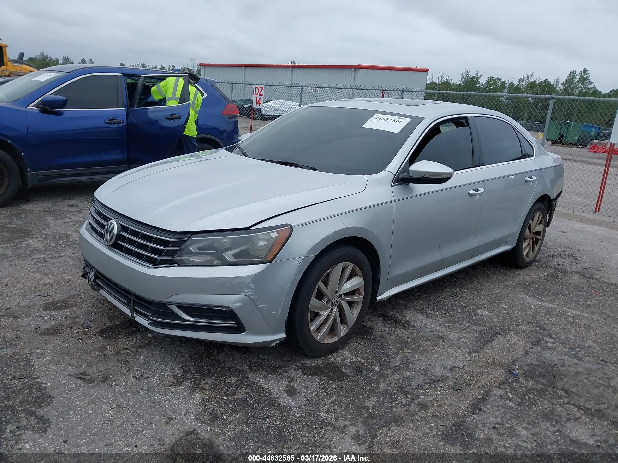 VOLKSWAGEN PASSAT image 2