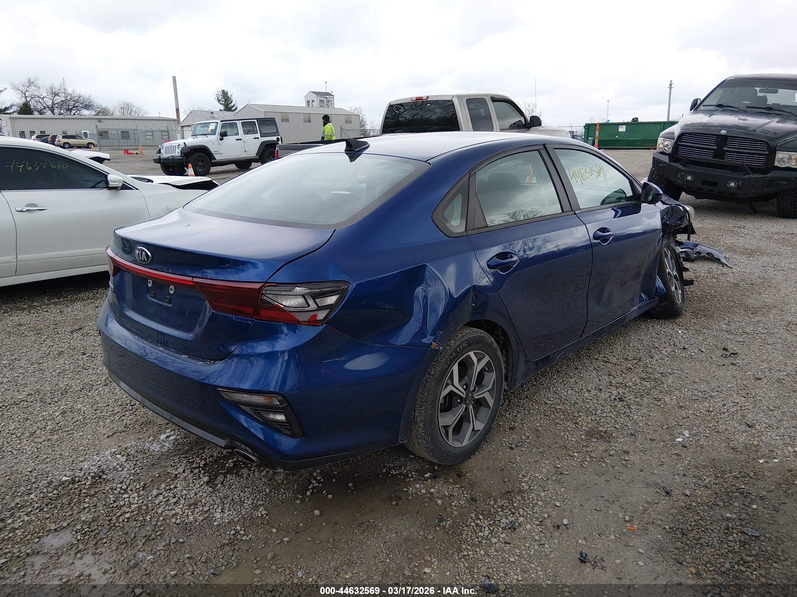KIA FORTE image 4