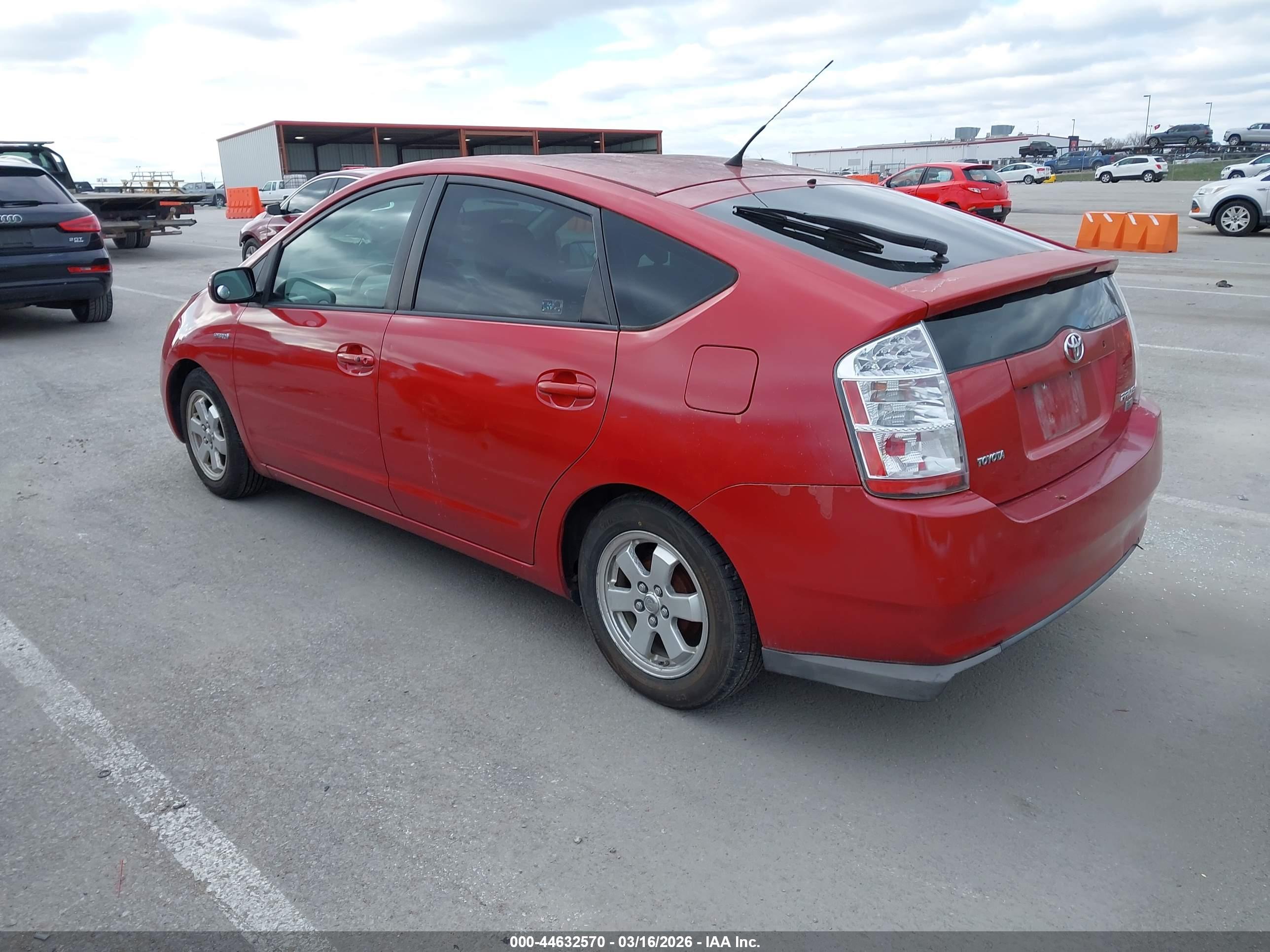 TOYOTA PRIUS image 3
