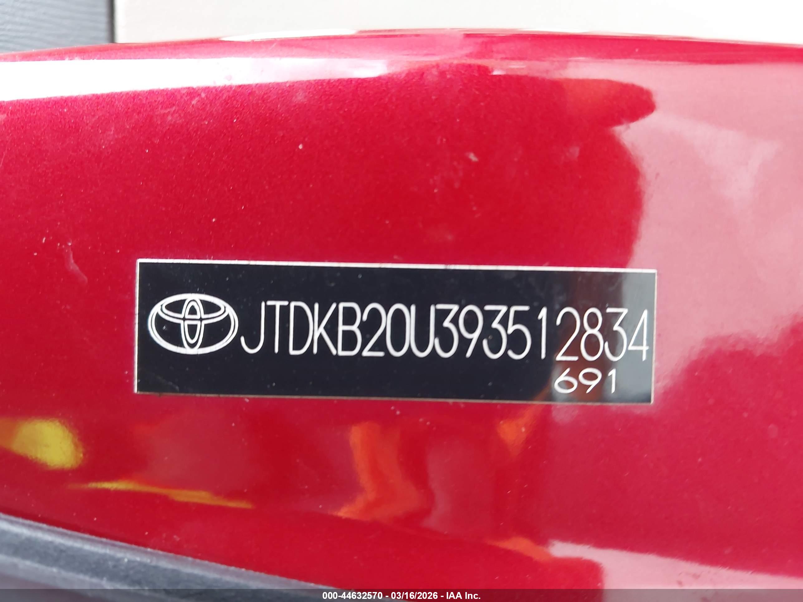 TOYOTA PRIUS image 9
