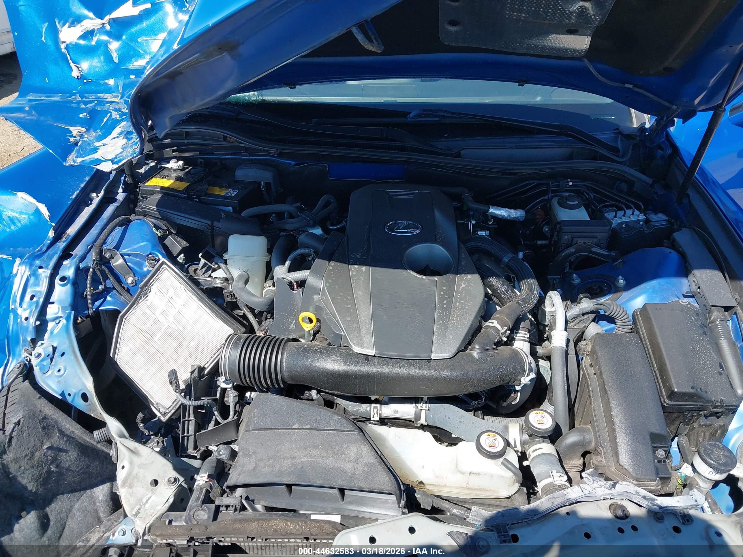 LEXUS IS image 10