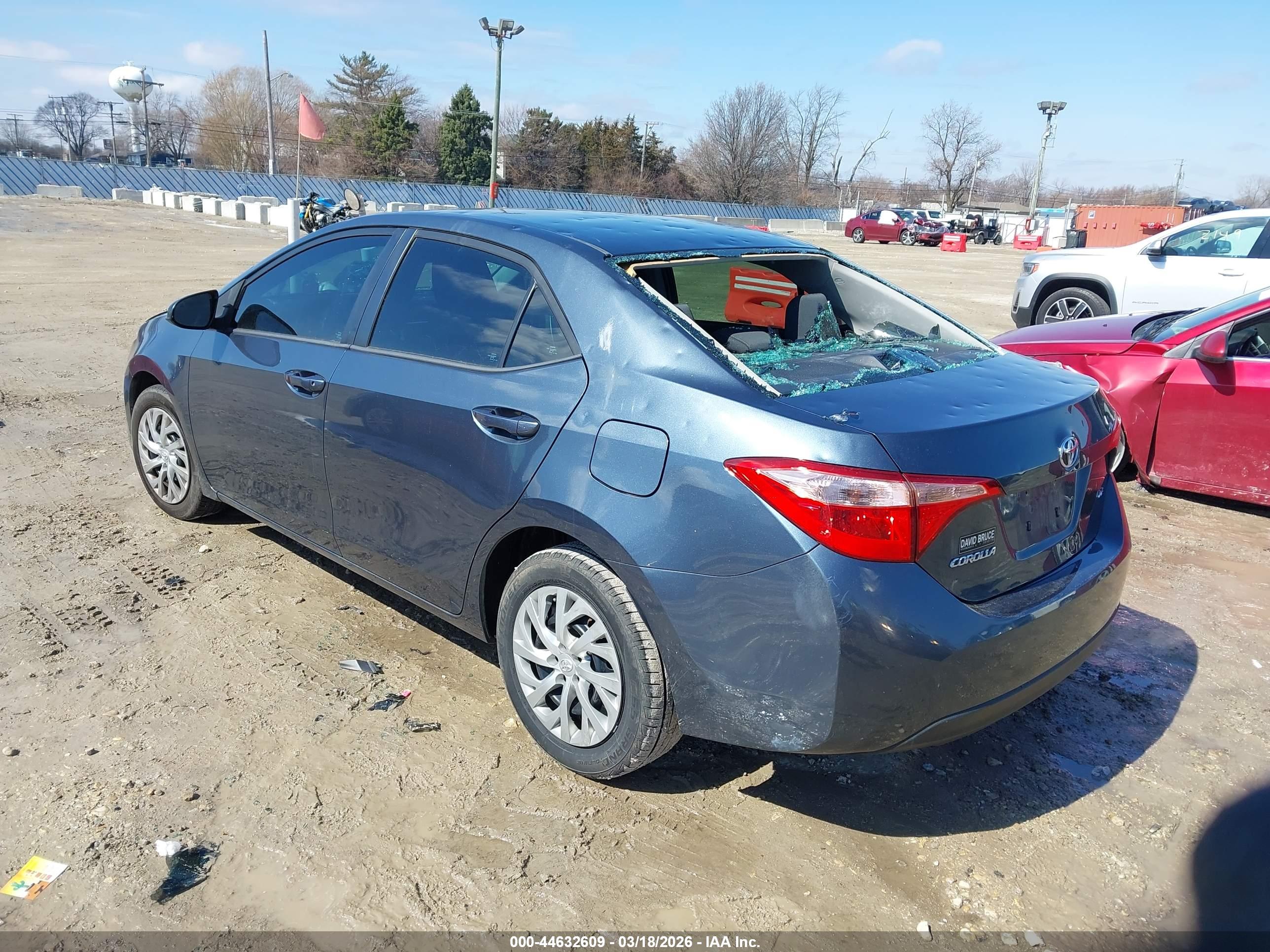 TOYOTA COROLLA image 3
