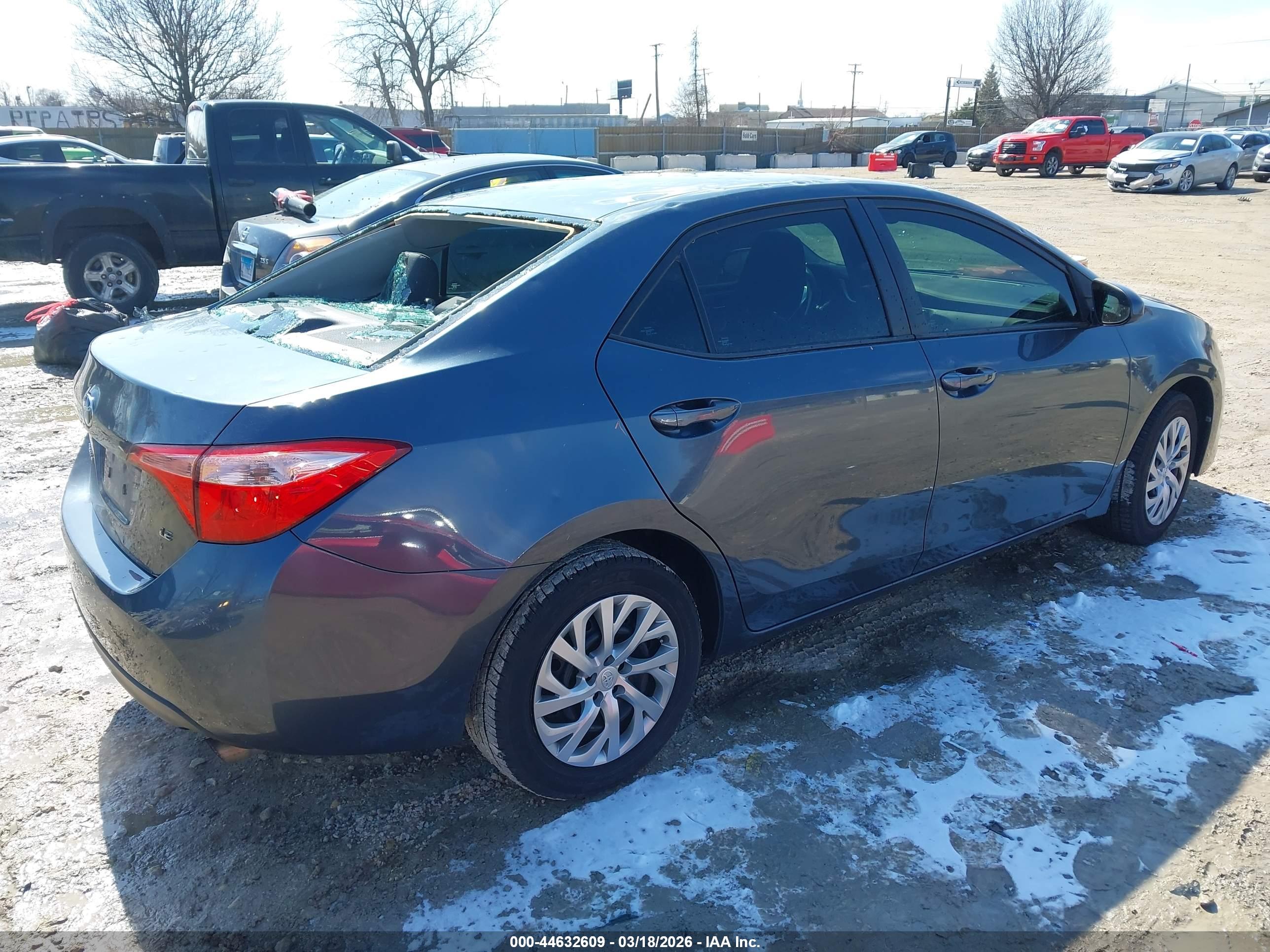 TOYOTA COROLLA image 4