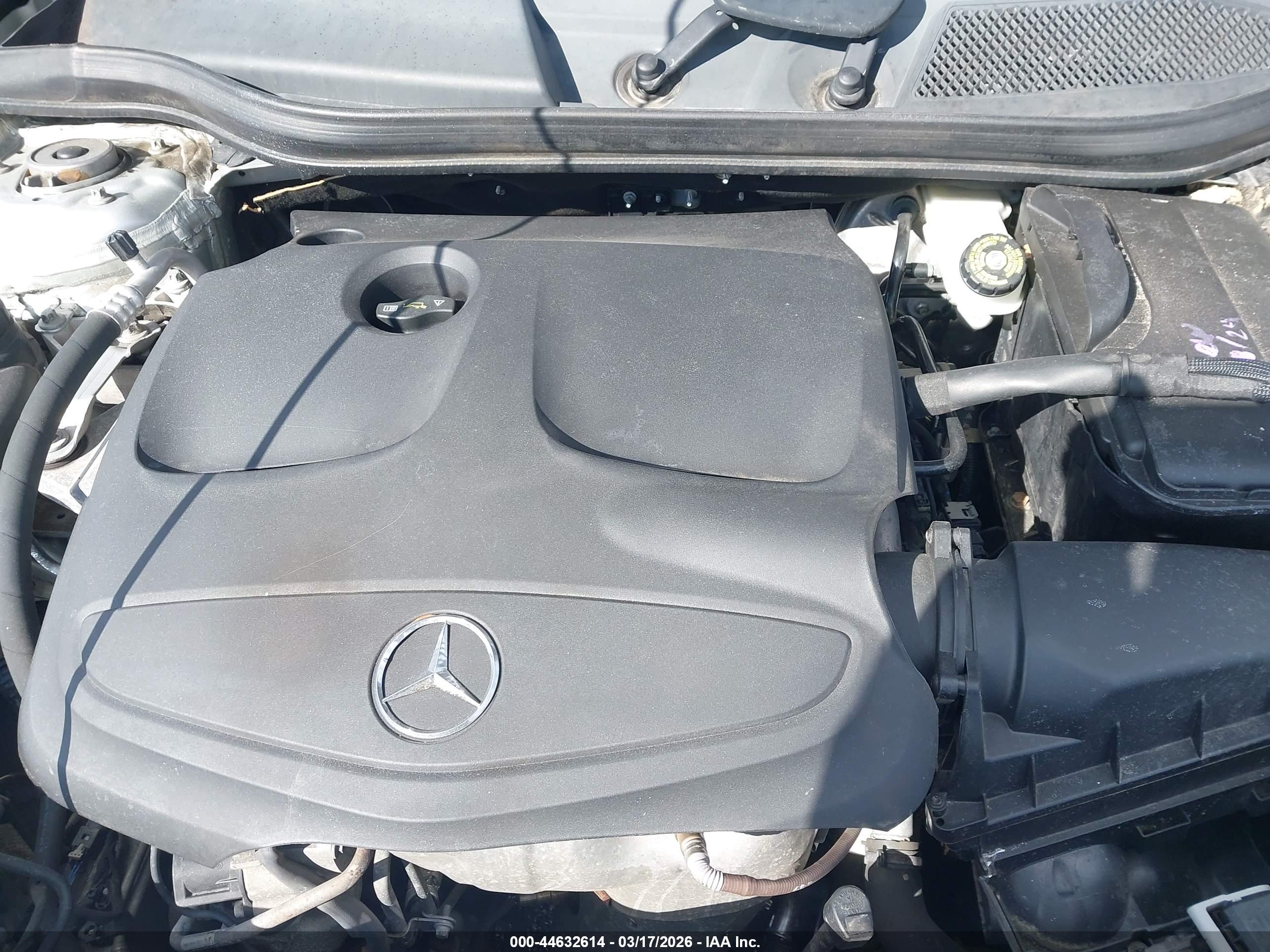 MERCEDES-BENZ CLA image 10