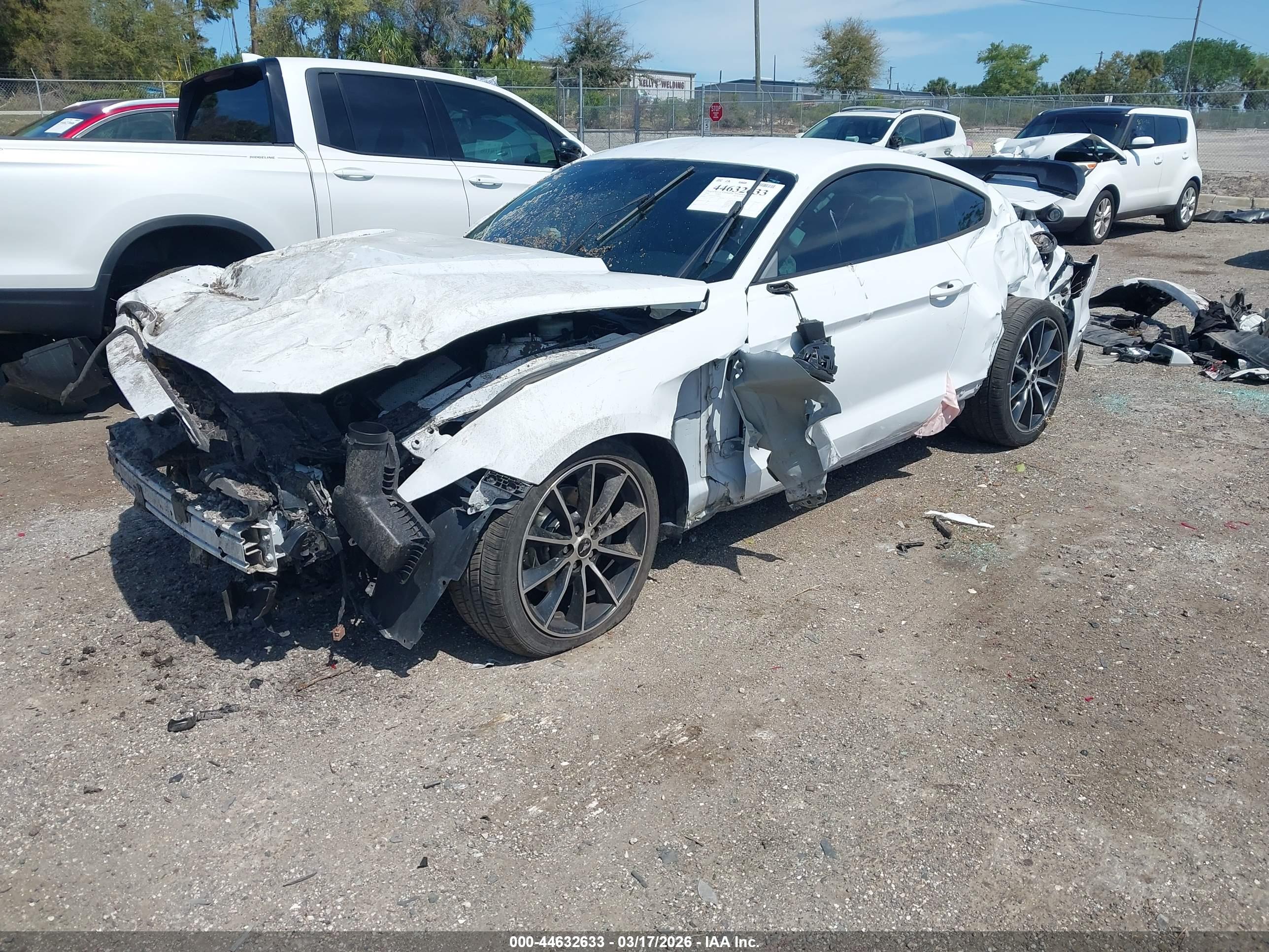 FORD MUSTANG image 2