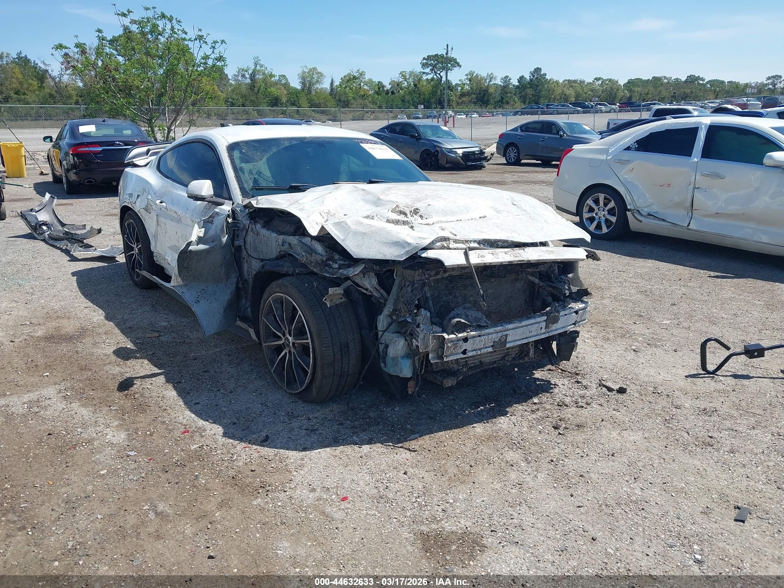 FORD MUSTANG image 6