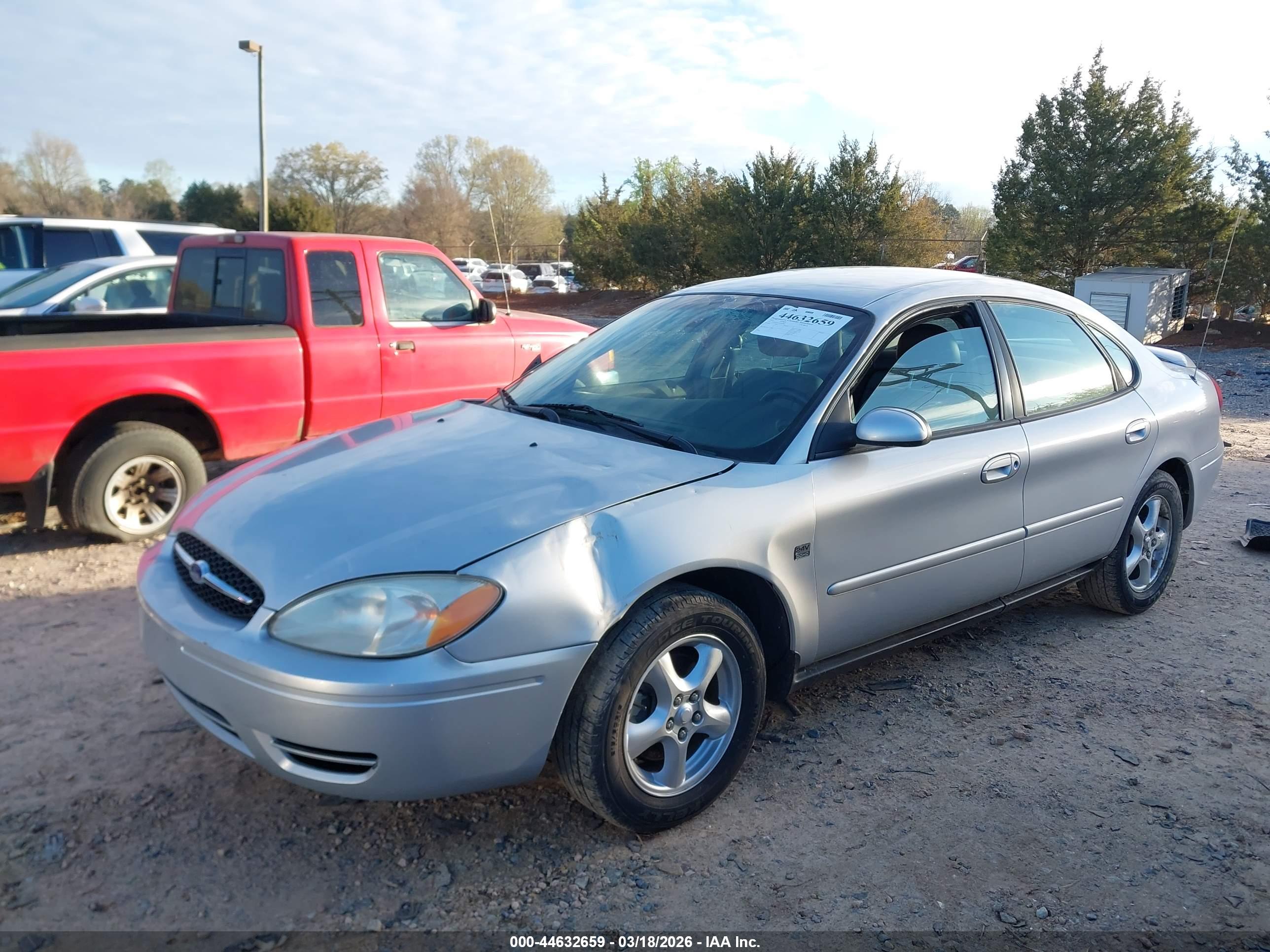 FORD TAURUS image 2