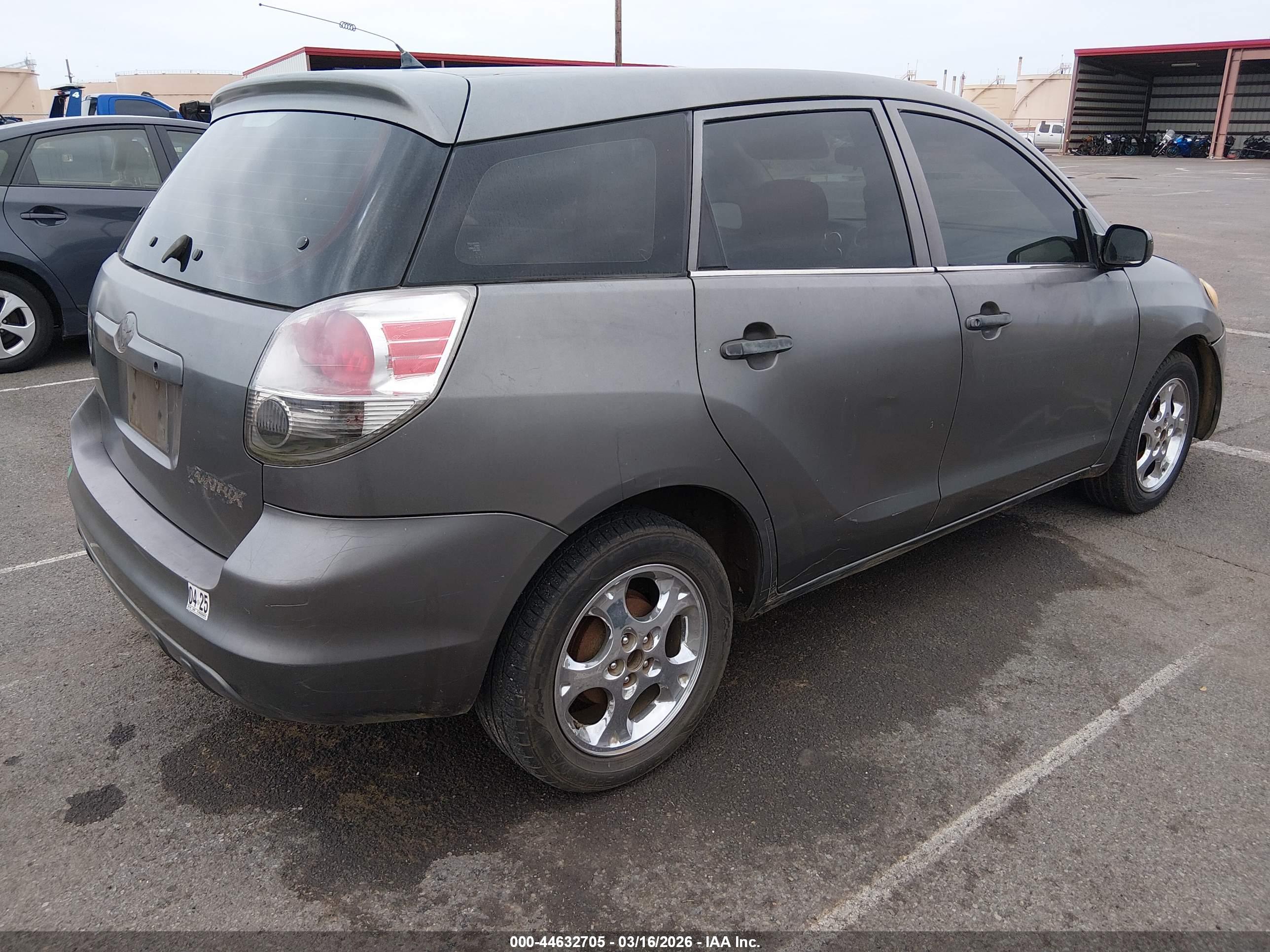 TOYOTA MATRIX image 4